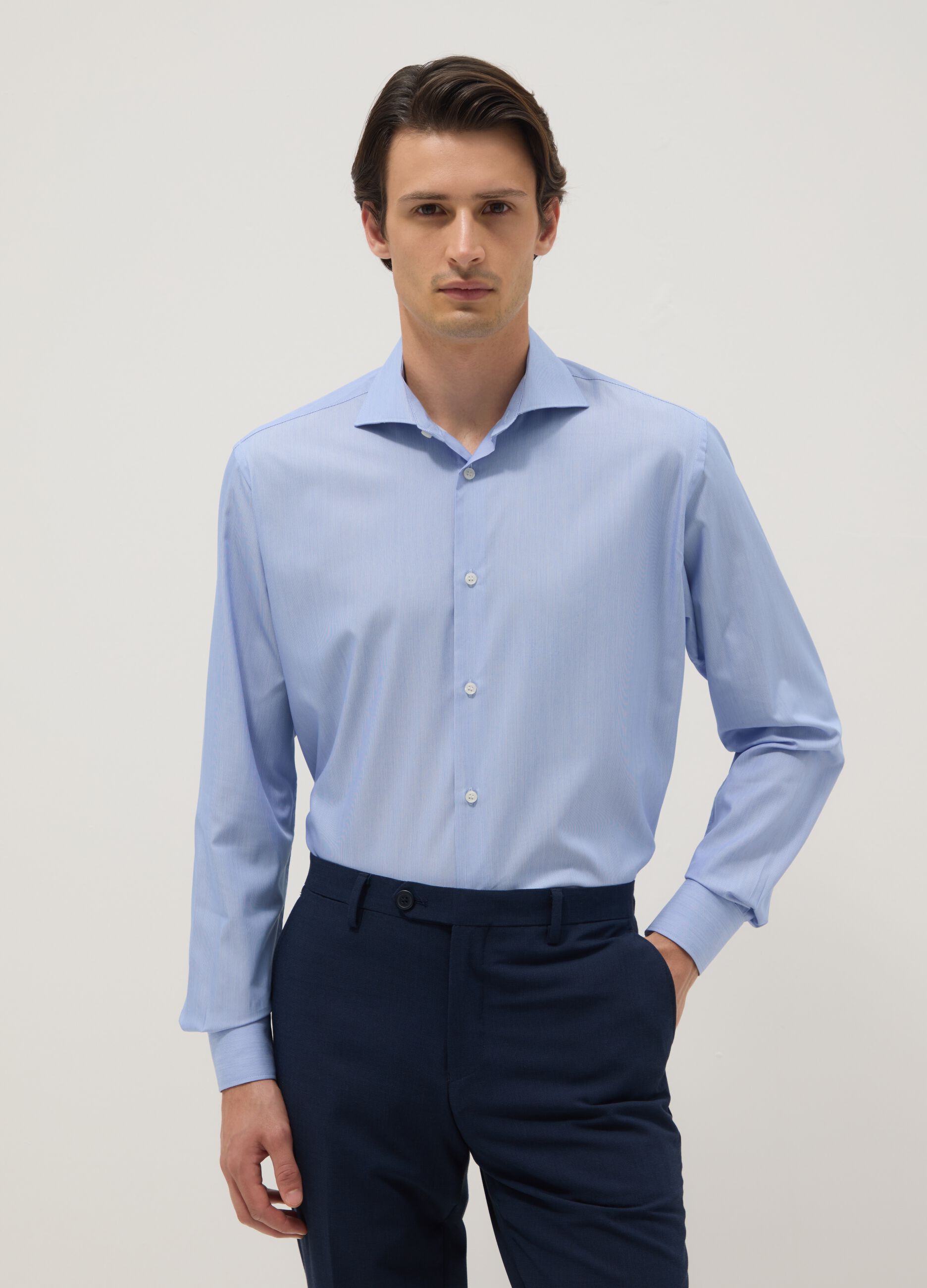 Regular fit blue shirt with French collar