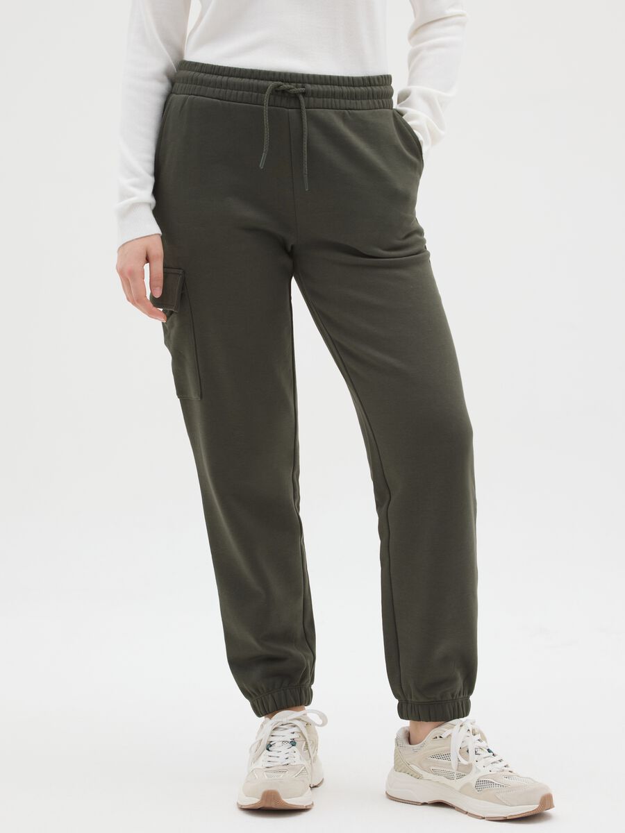 Green Cotton Blend Regular Fit Cargo Trousers_1