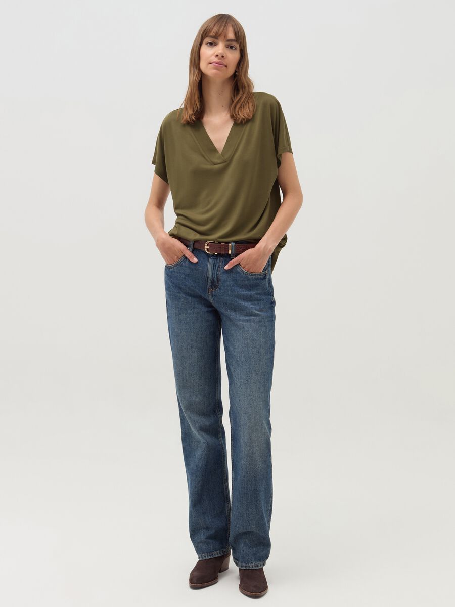 T-shirt with V neck and kimono sleeves_1