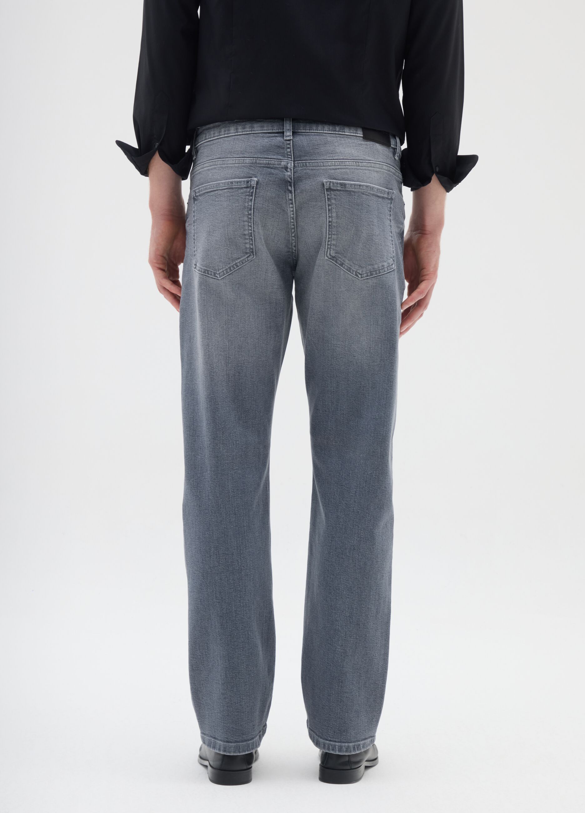 Men's comfort grey stretch cotton jeans