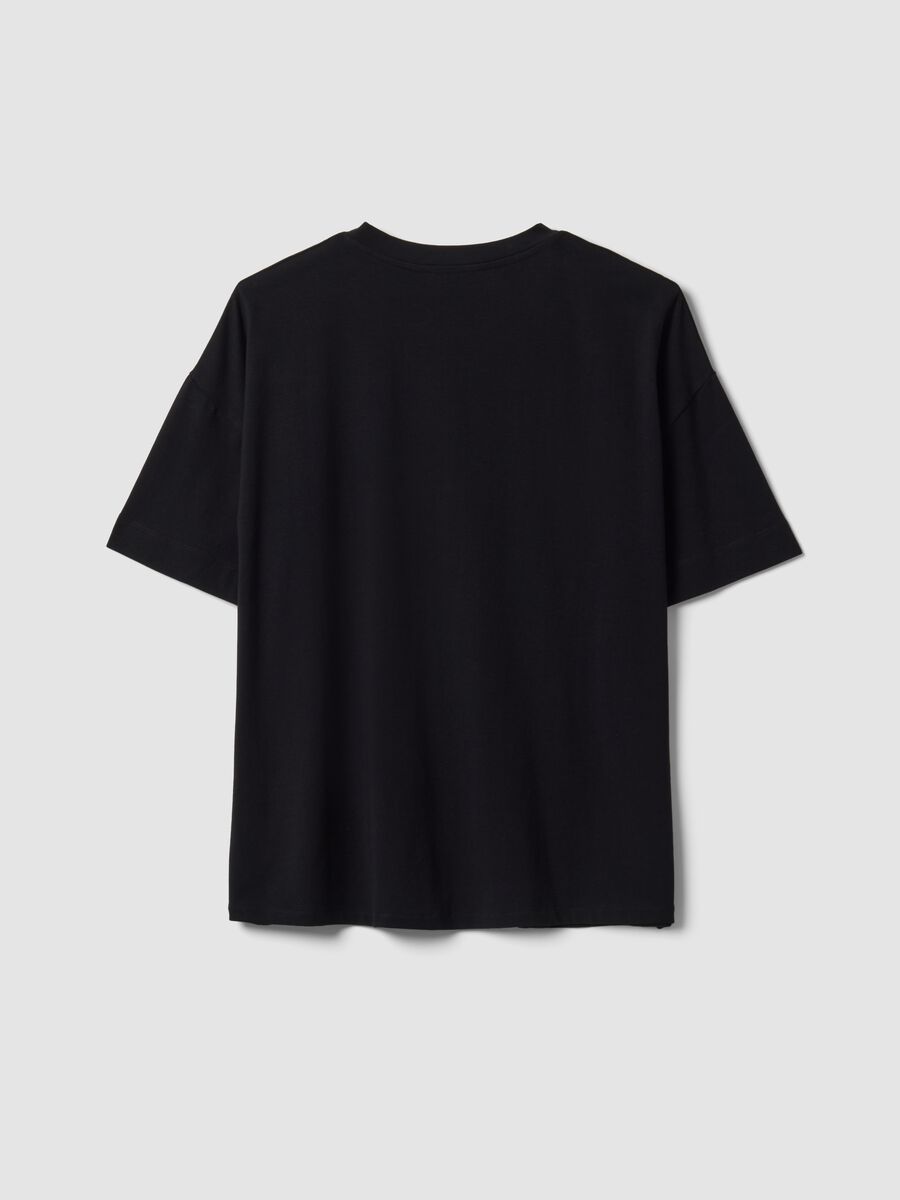 T-shirt girocollo nera in misto cotone e modal elasticizzato regular fit_6