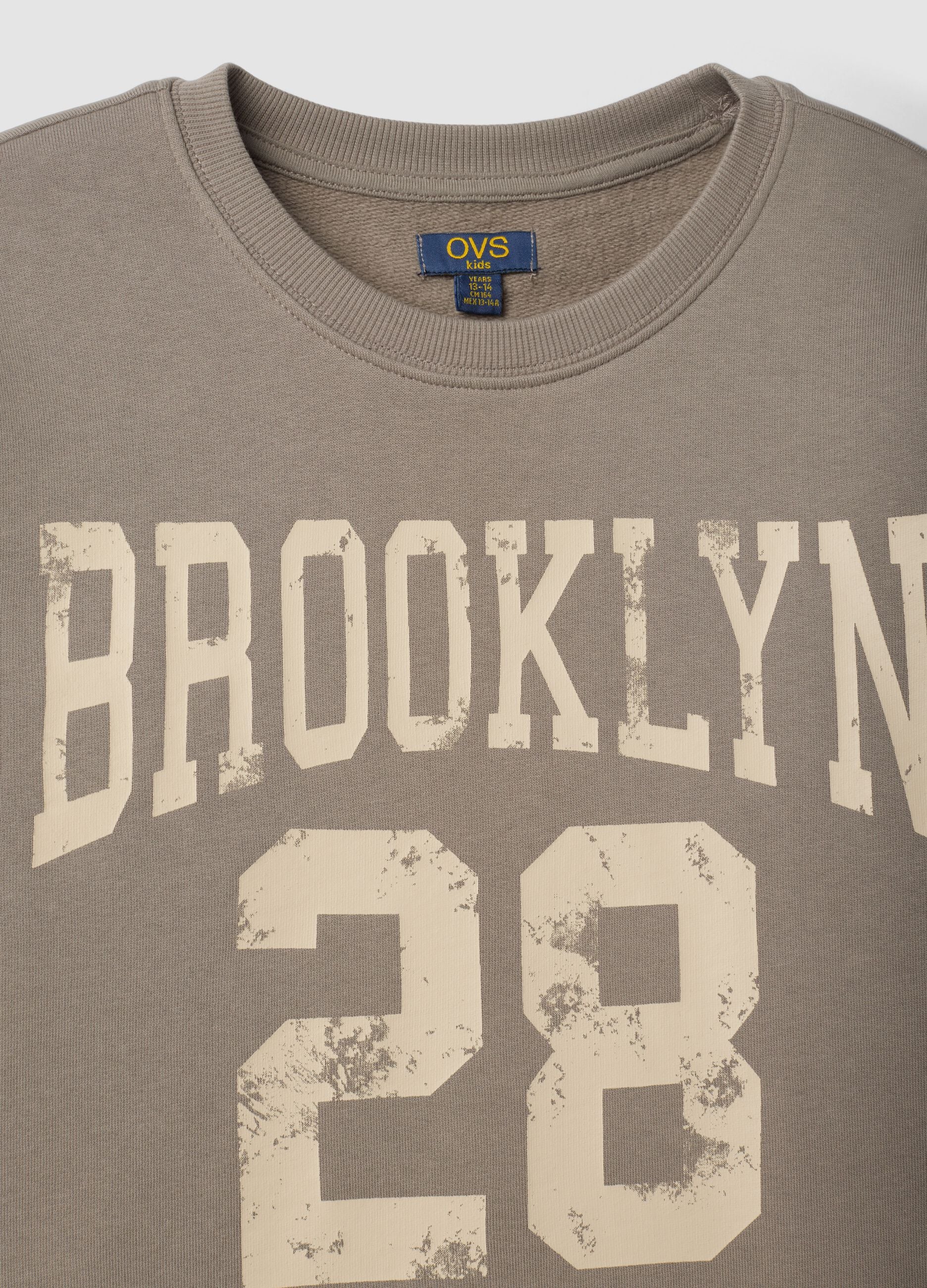 Grey crew-neck sweatshirt in 100% organic cotton