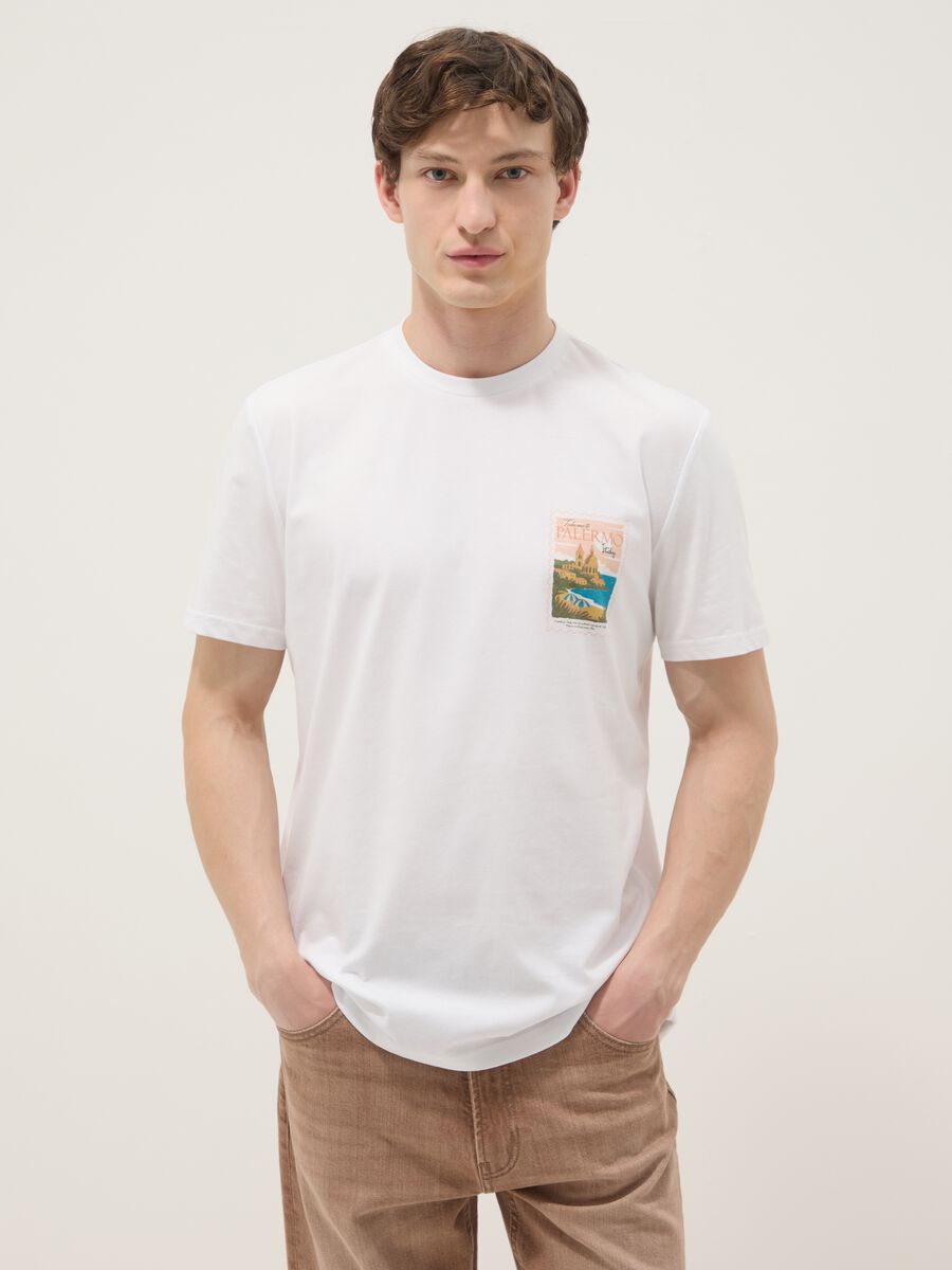 T-shirt bianca in puro cotone con stampa regular fit_0