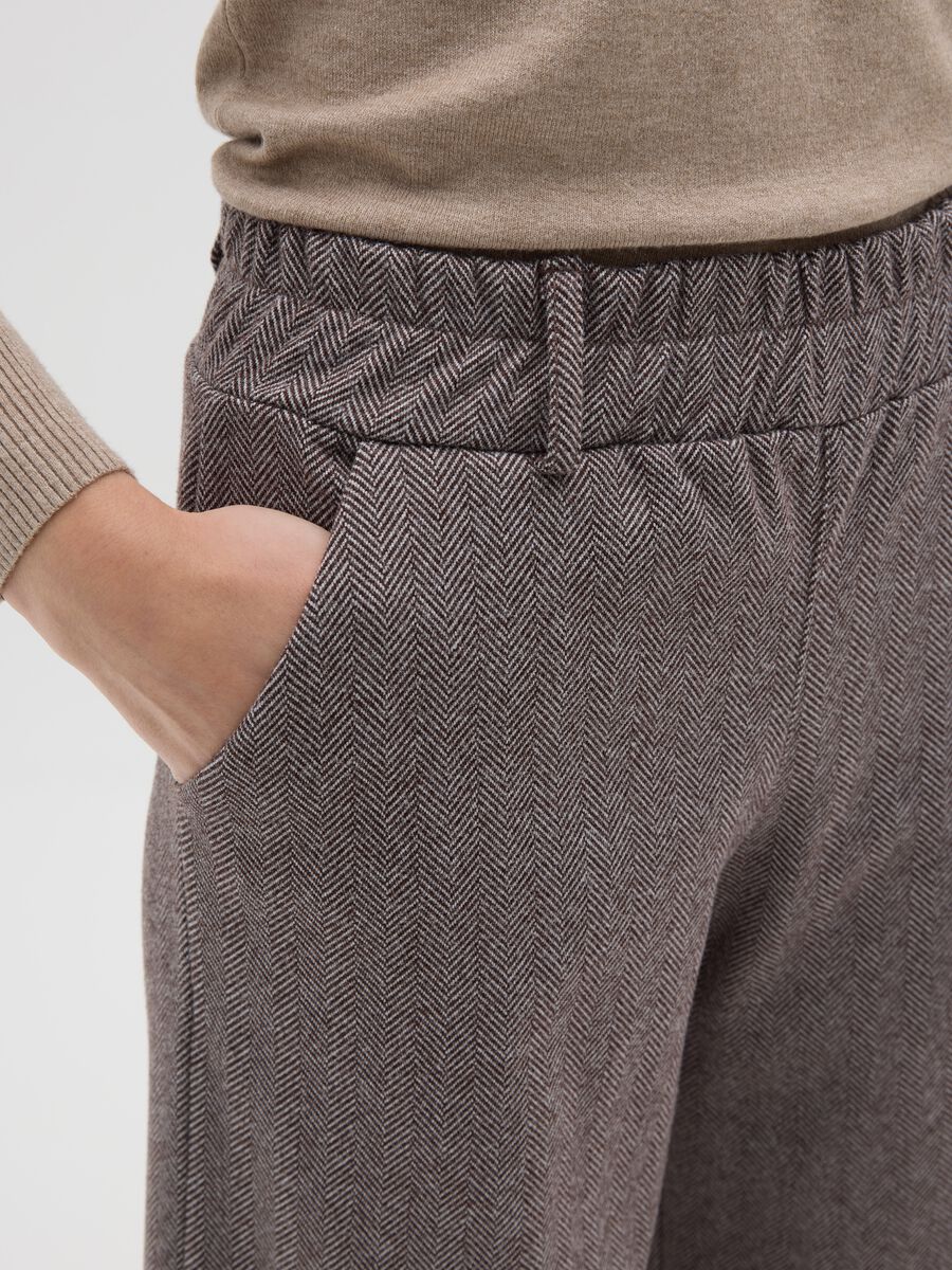 Pantaloni marroni regular fit_3