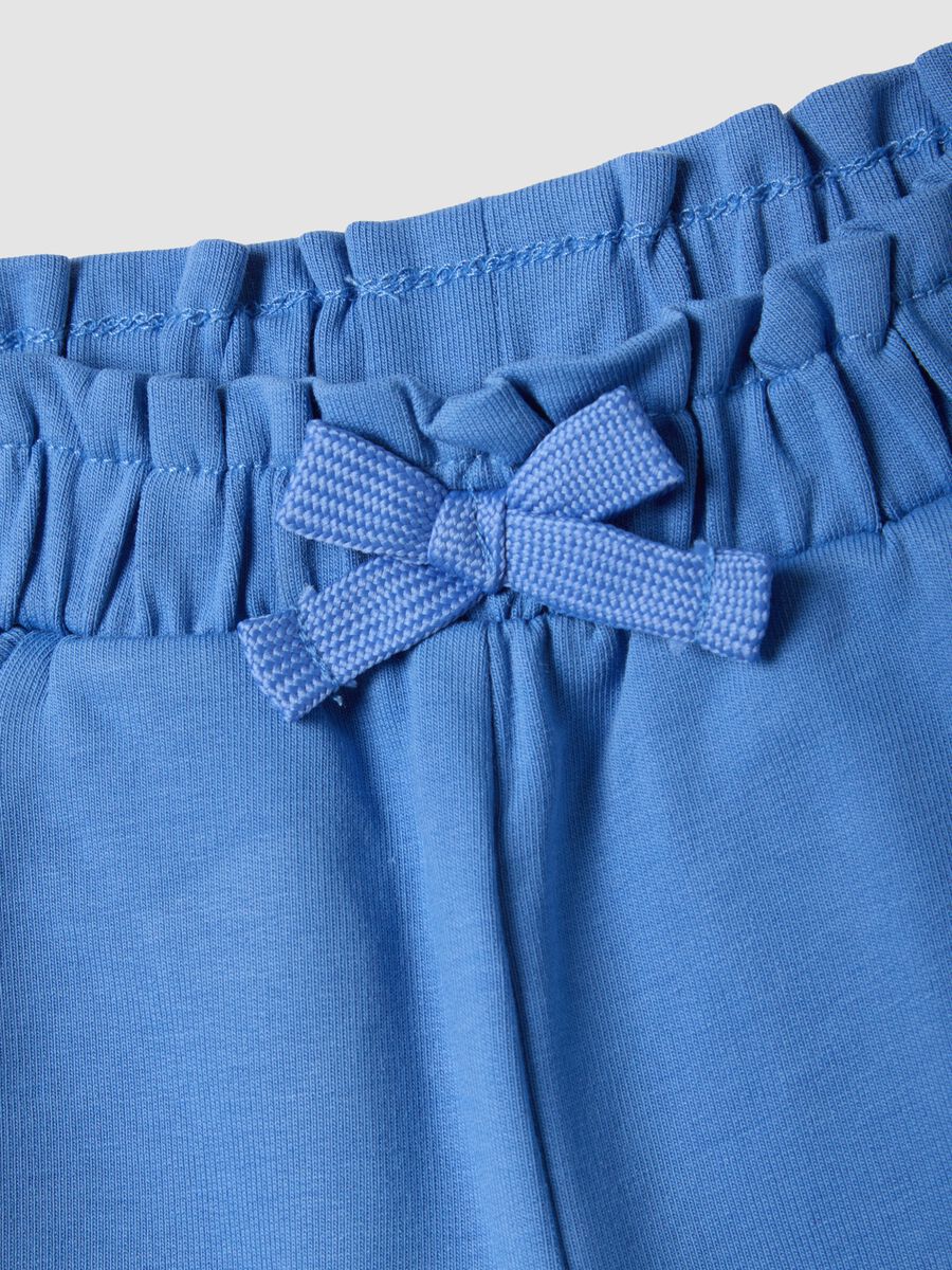 Girls&rsquo; stretch cotton blue shorts with bow_3