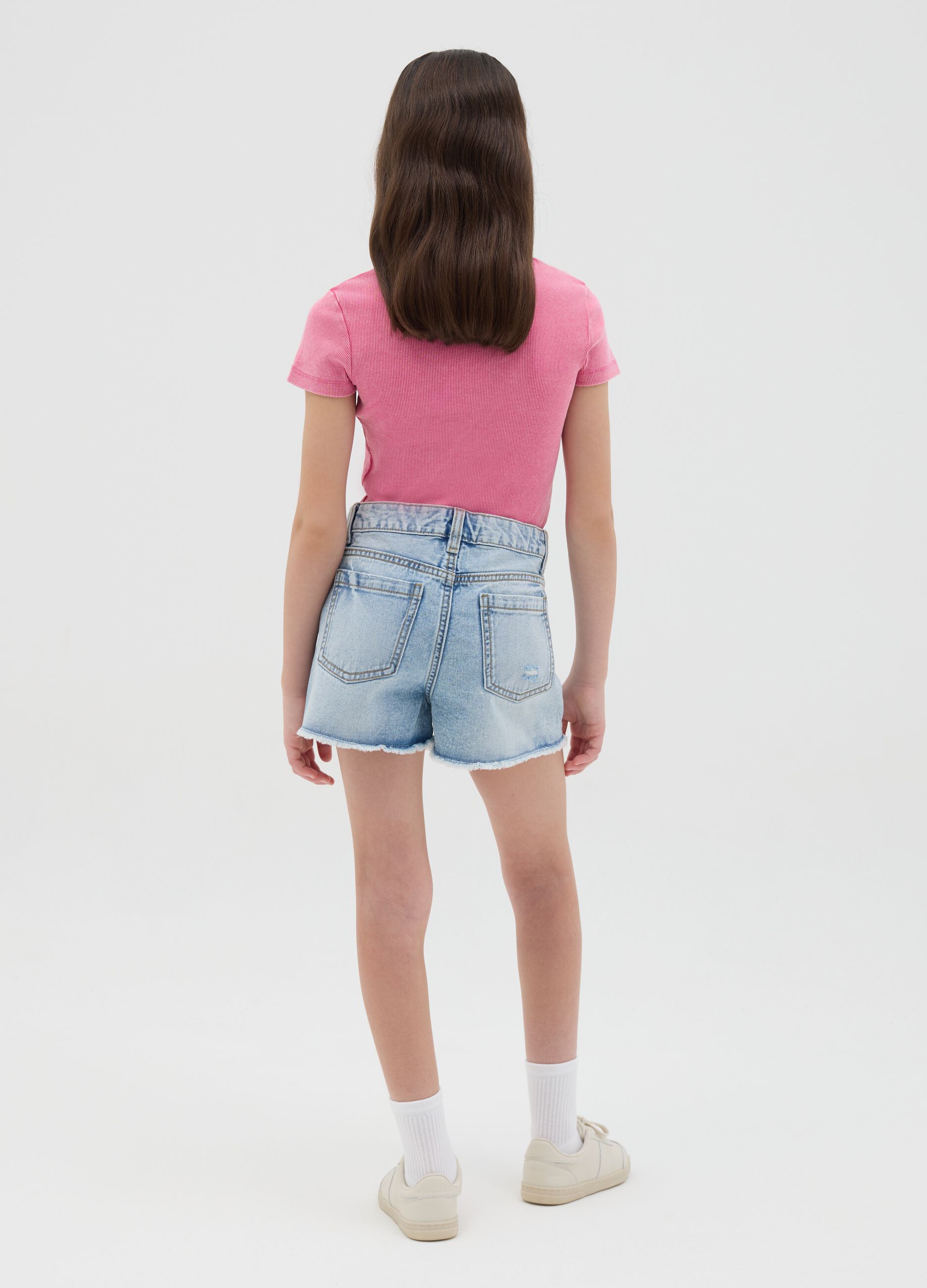 Shorts denim cinque tasche con abrasioni