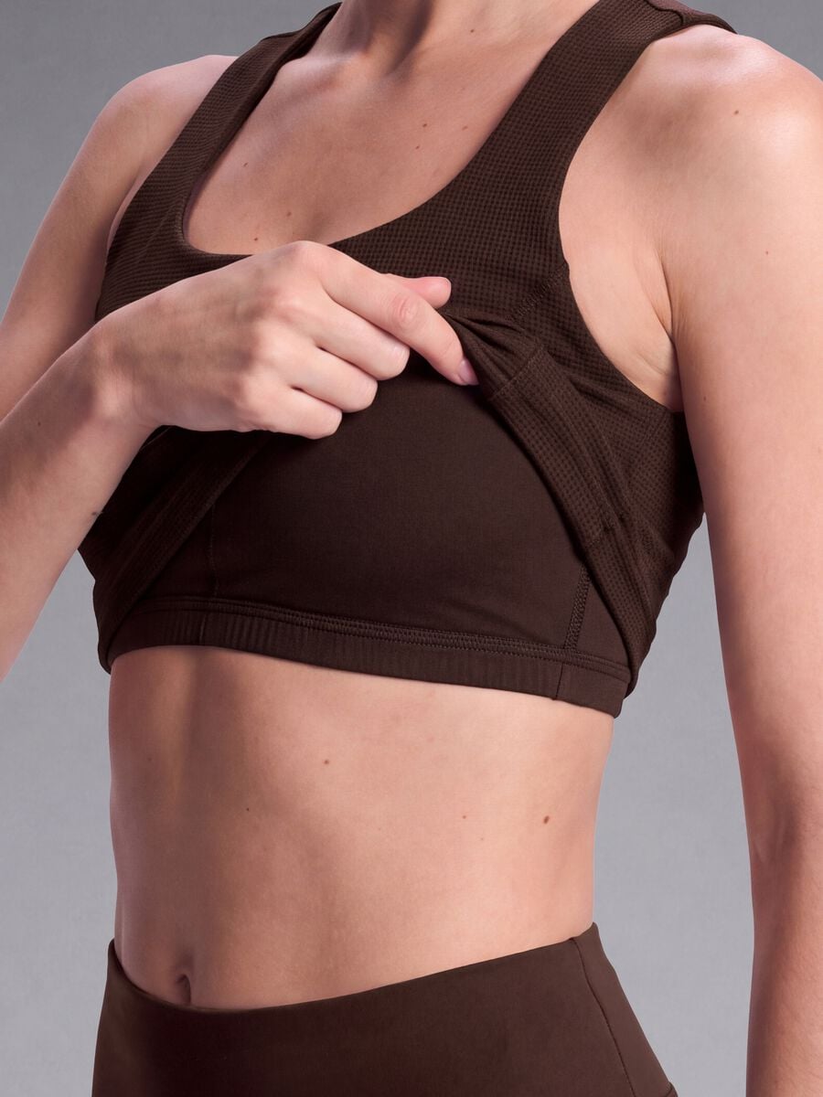 Top crop marrone in tessuto elasticizzato_2