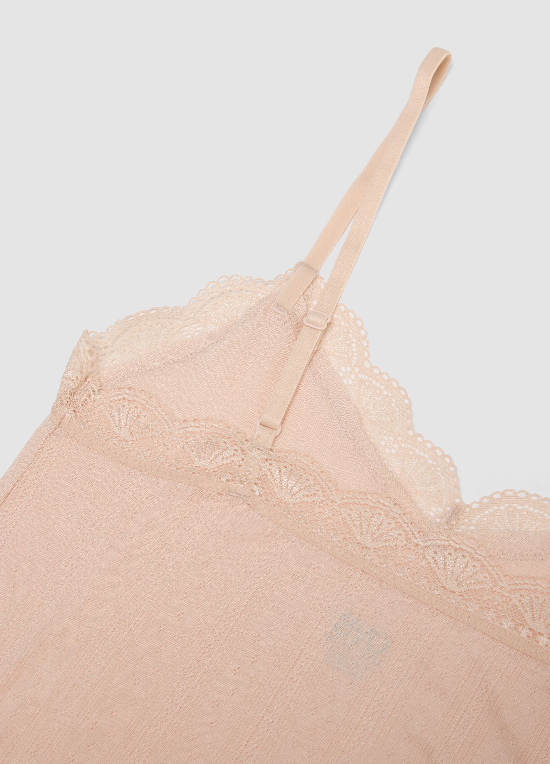 Pink stretch modal vest regular fit with lace