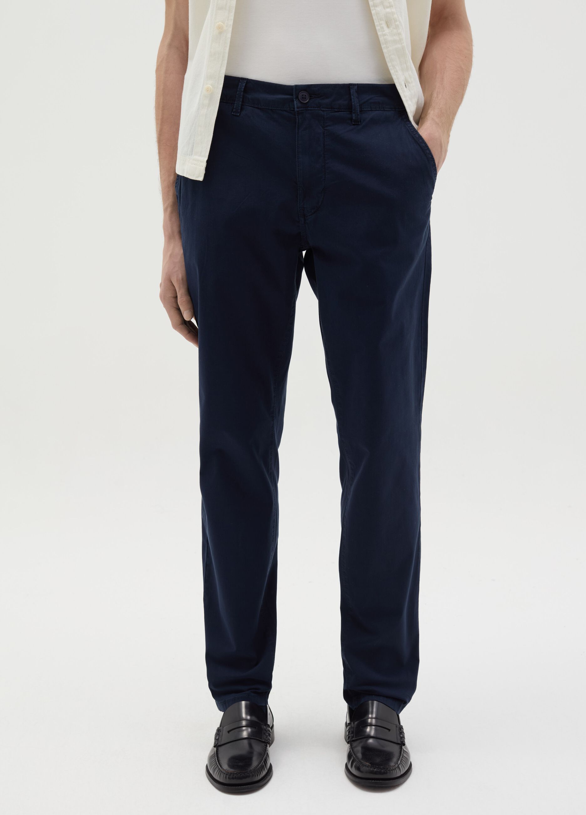 Chino trousers in poplin