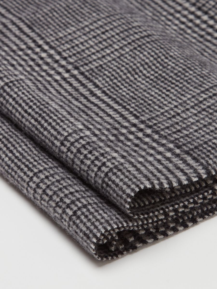Scarf in Prince of Wales_1