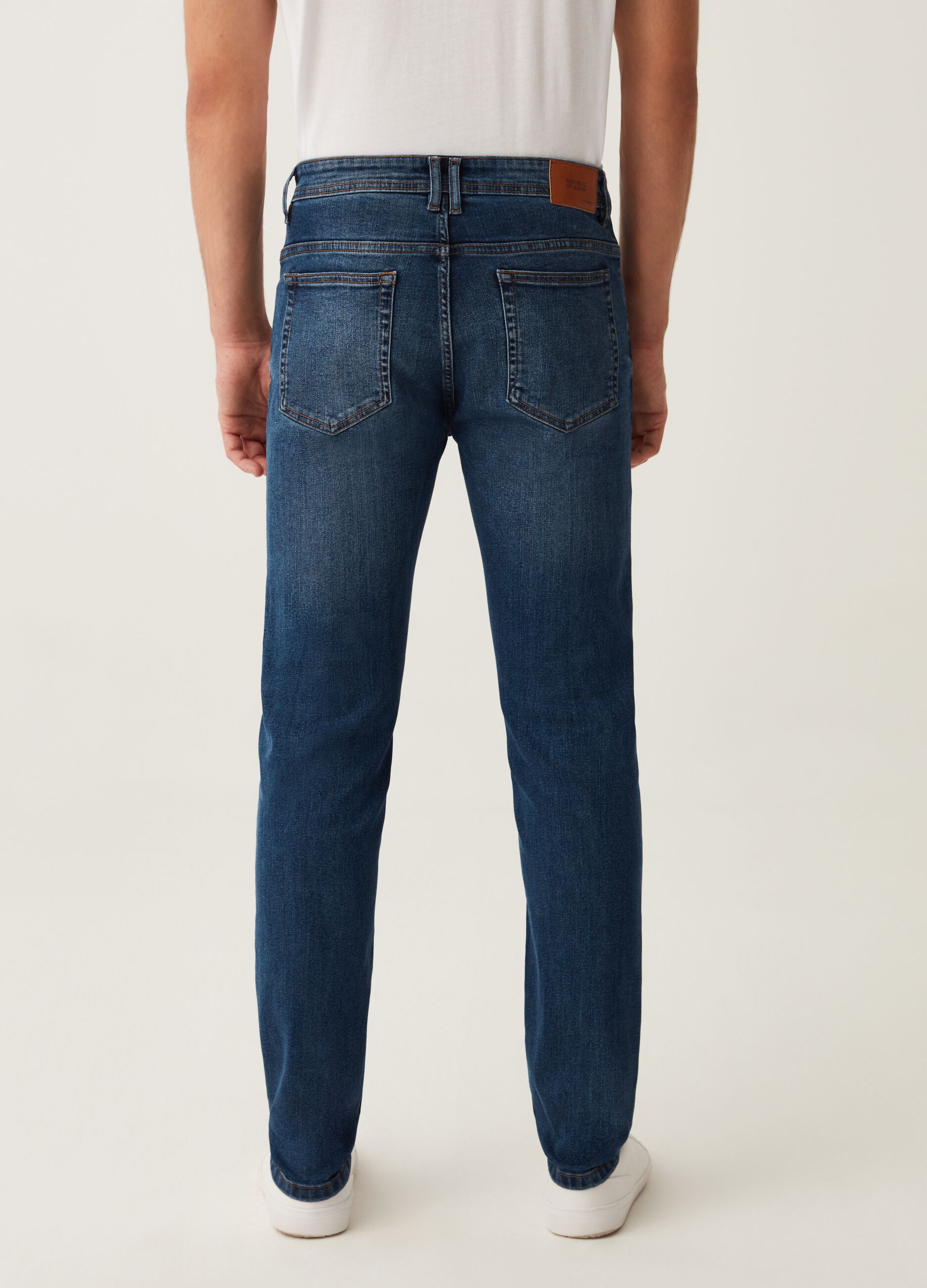 Jeans skinny fit con scoloriture_2