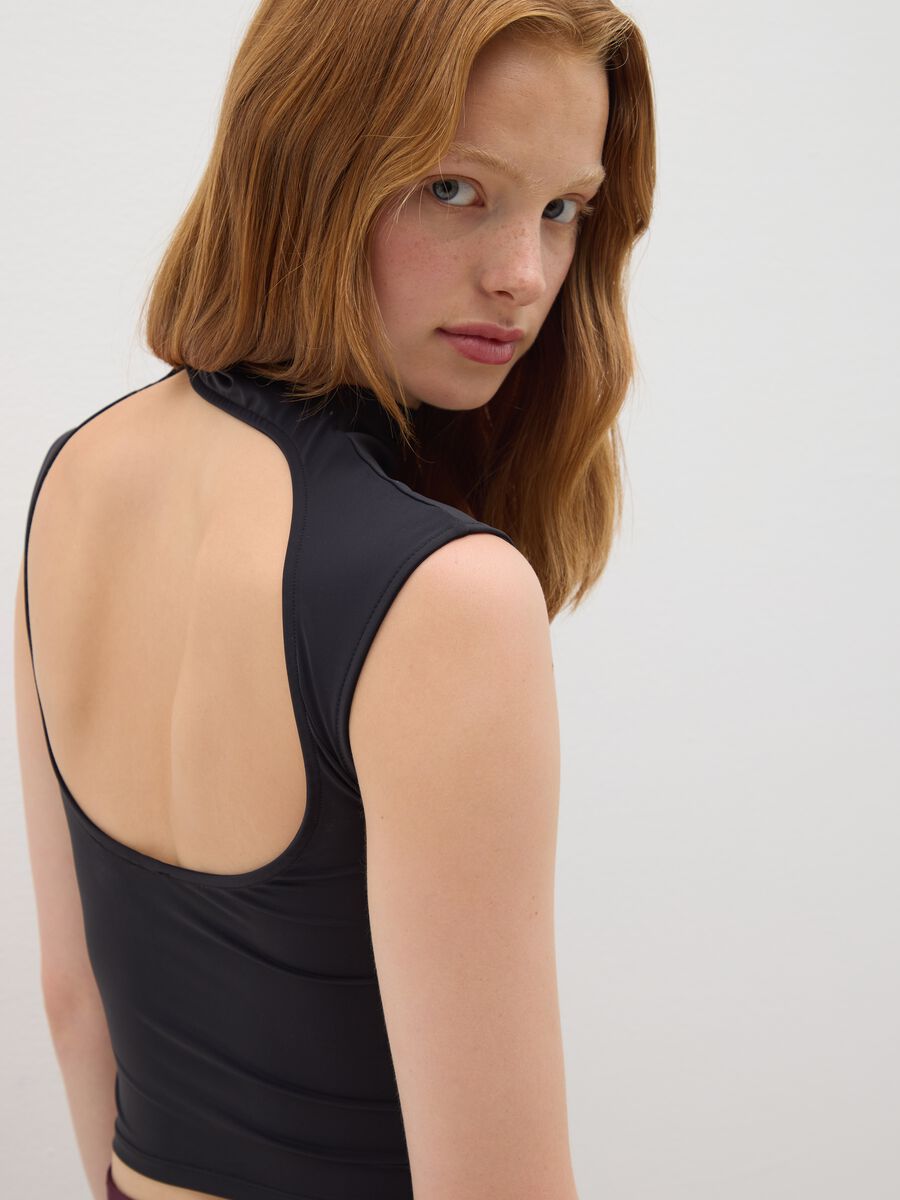 Black Sleeveless Top_1