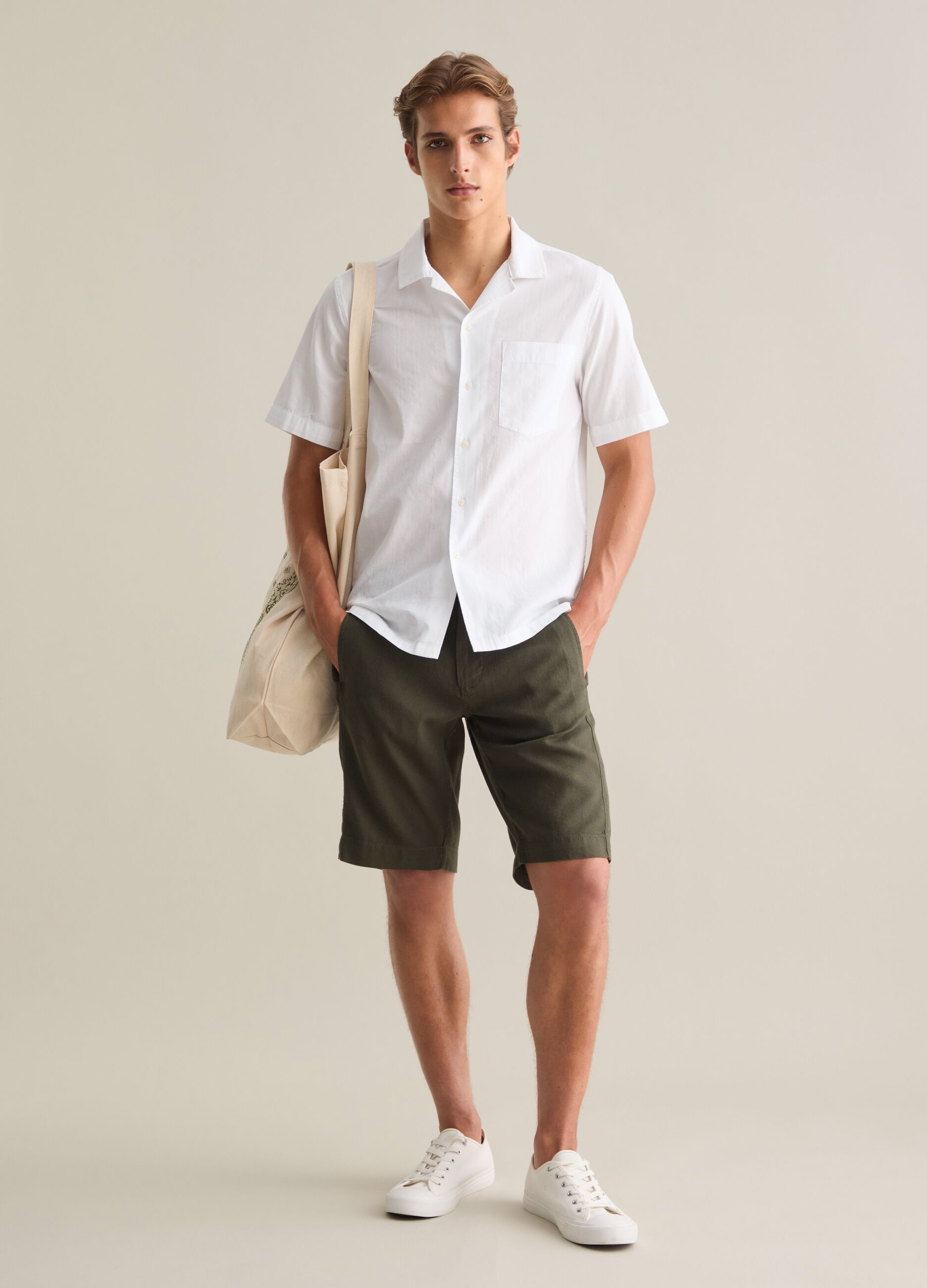 Men's green cotton blend regular fit shorts