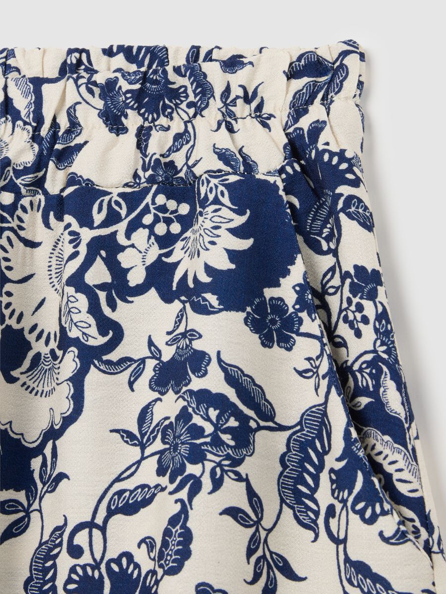 Women's Multicolour Regular Fit Trousers with Floral Pattern_5