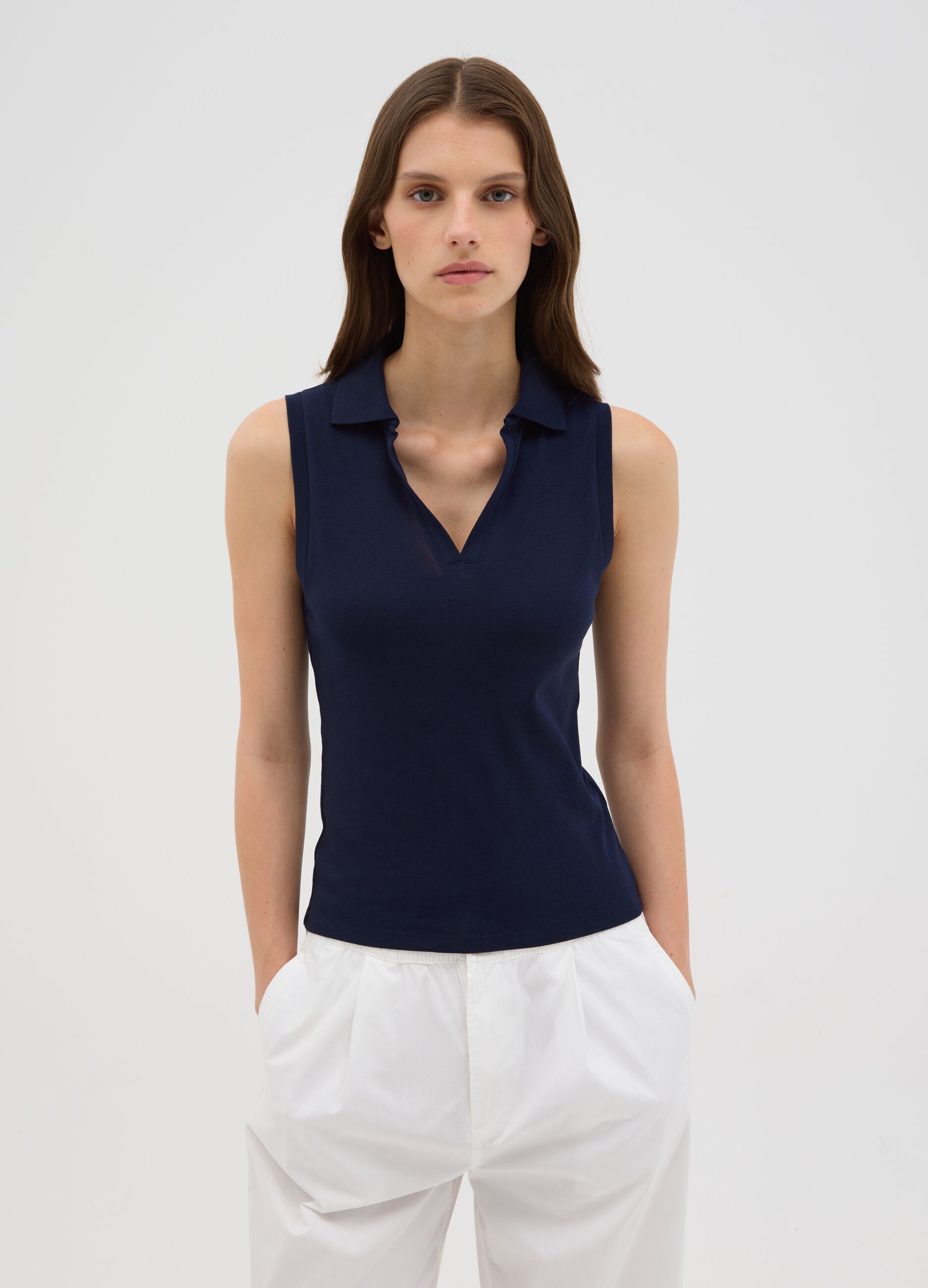 Maglia smanicata da donna in puro cotone blu slim fit