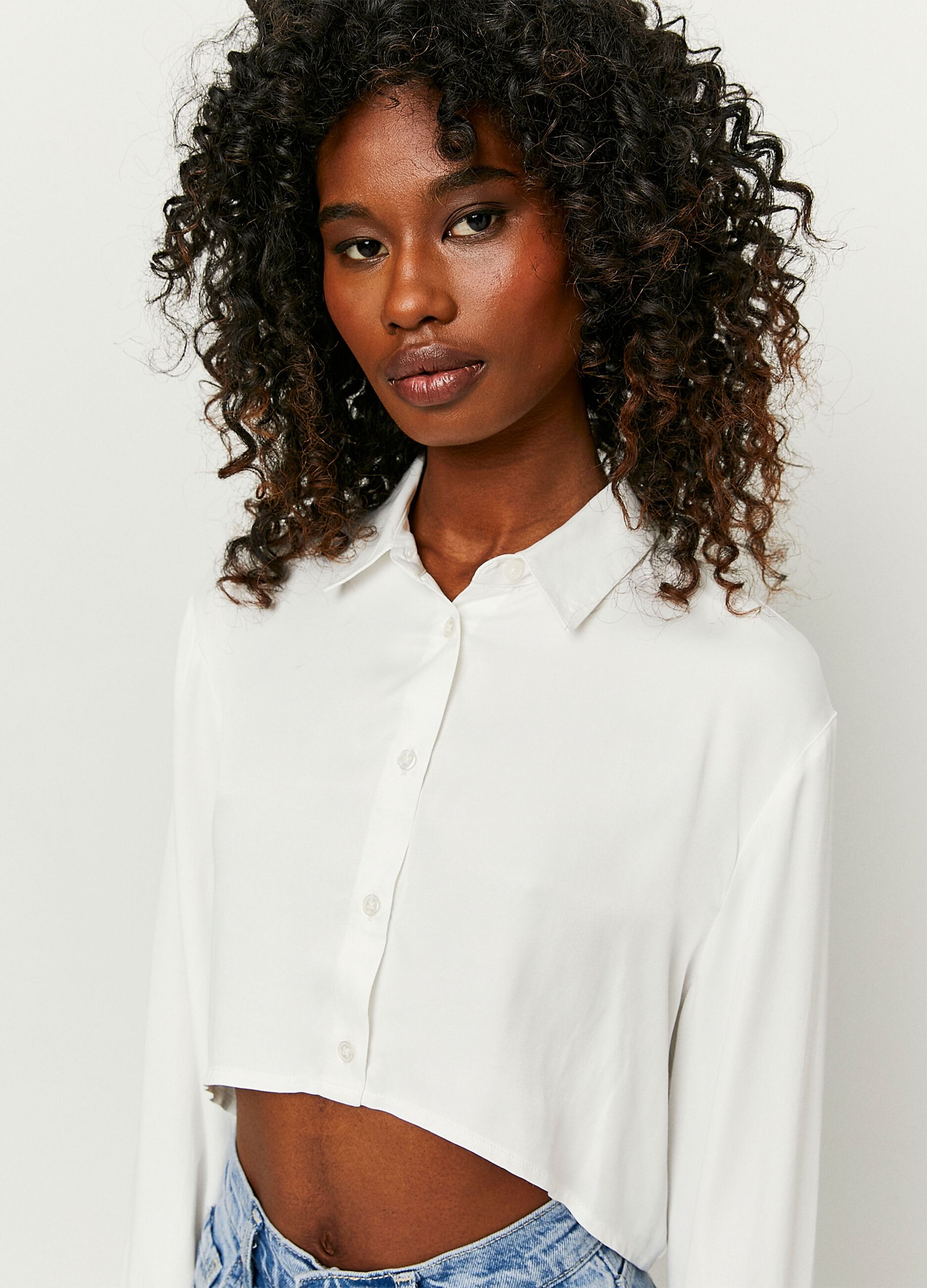 Cropped shirt in viscose