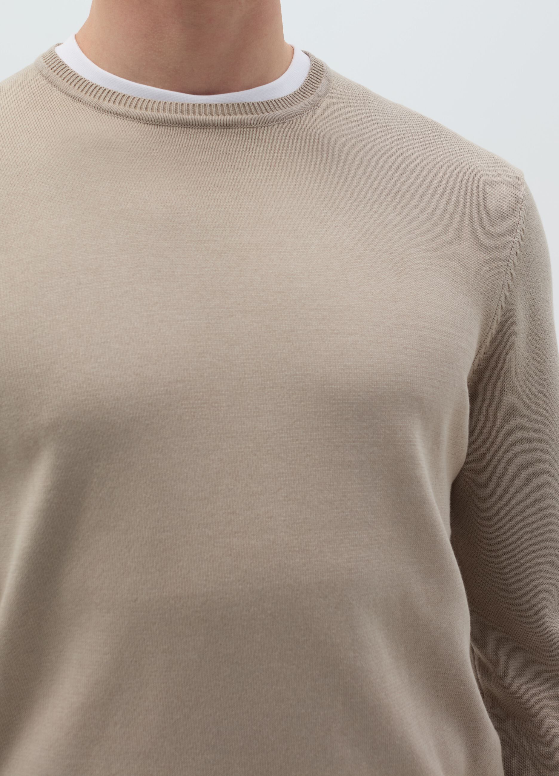 Cotton pullover with round neck