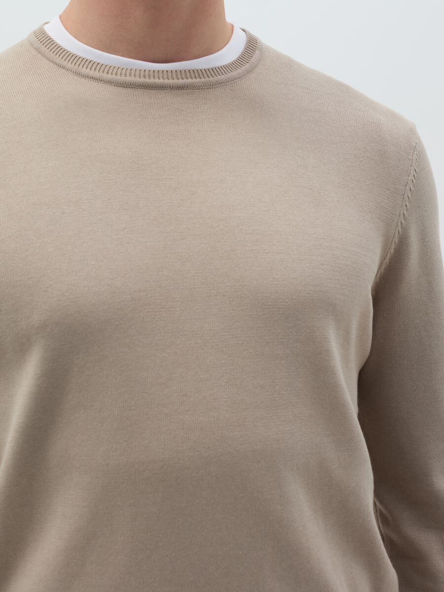 Cotton pullover with round neck_2