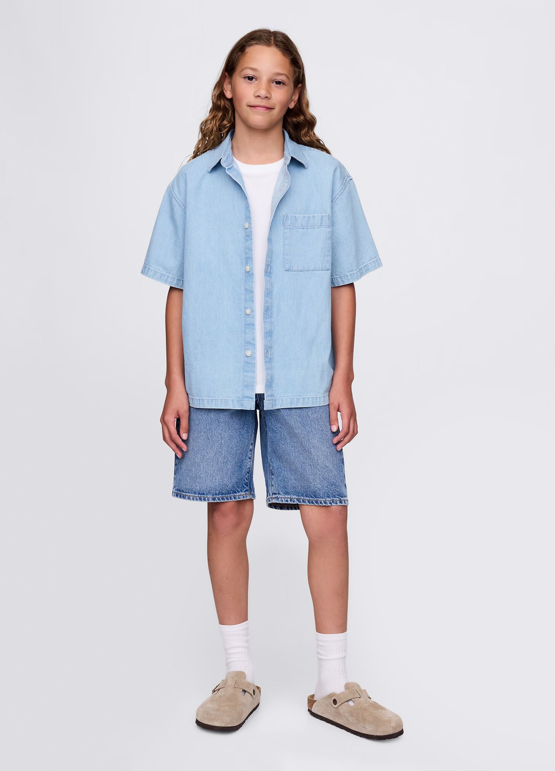 Short-sleeved denim shirt