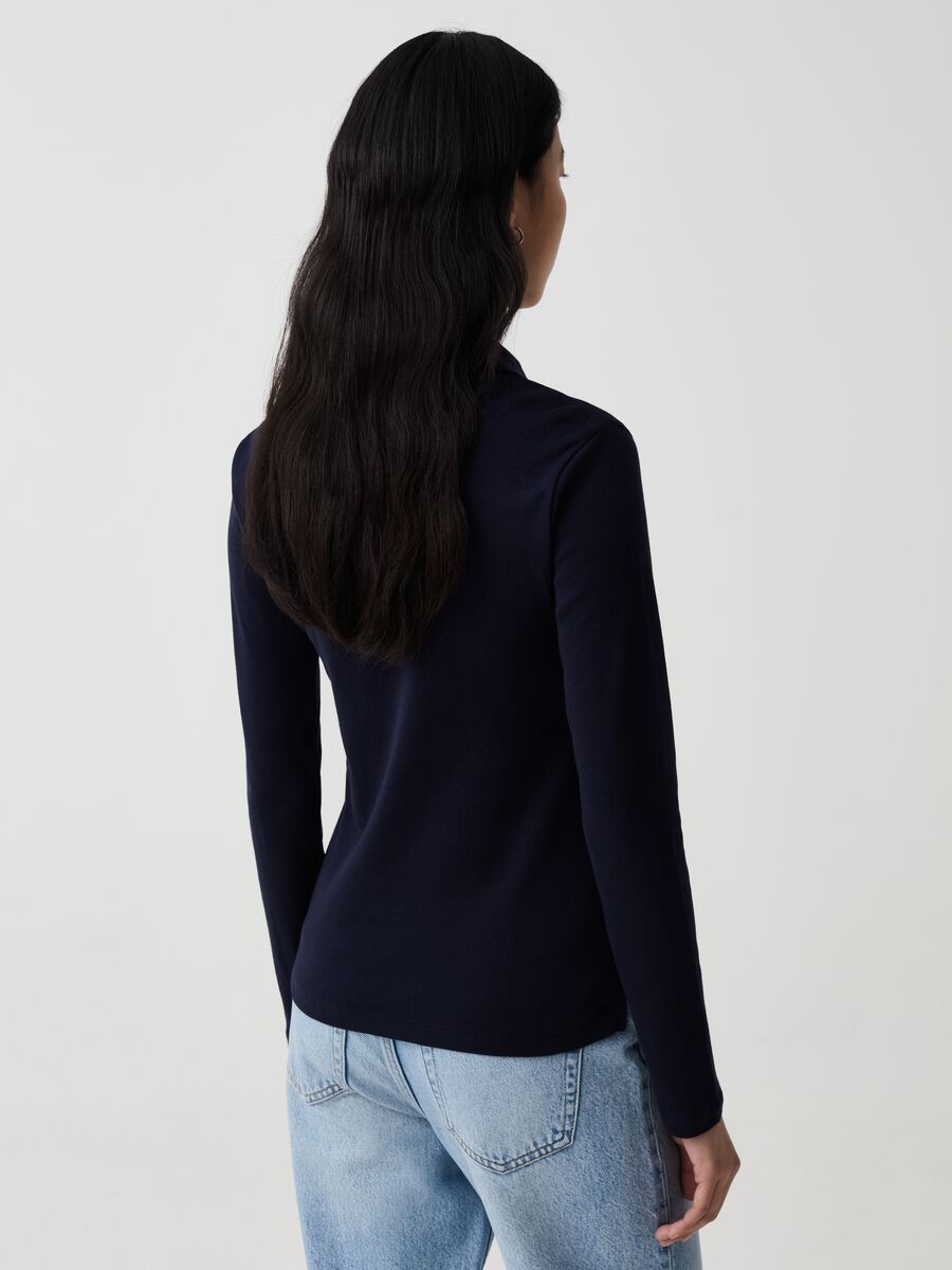 Long-sleeved T-shirt with polo neck_2