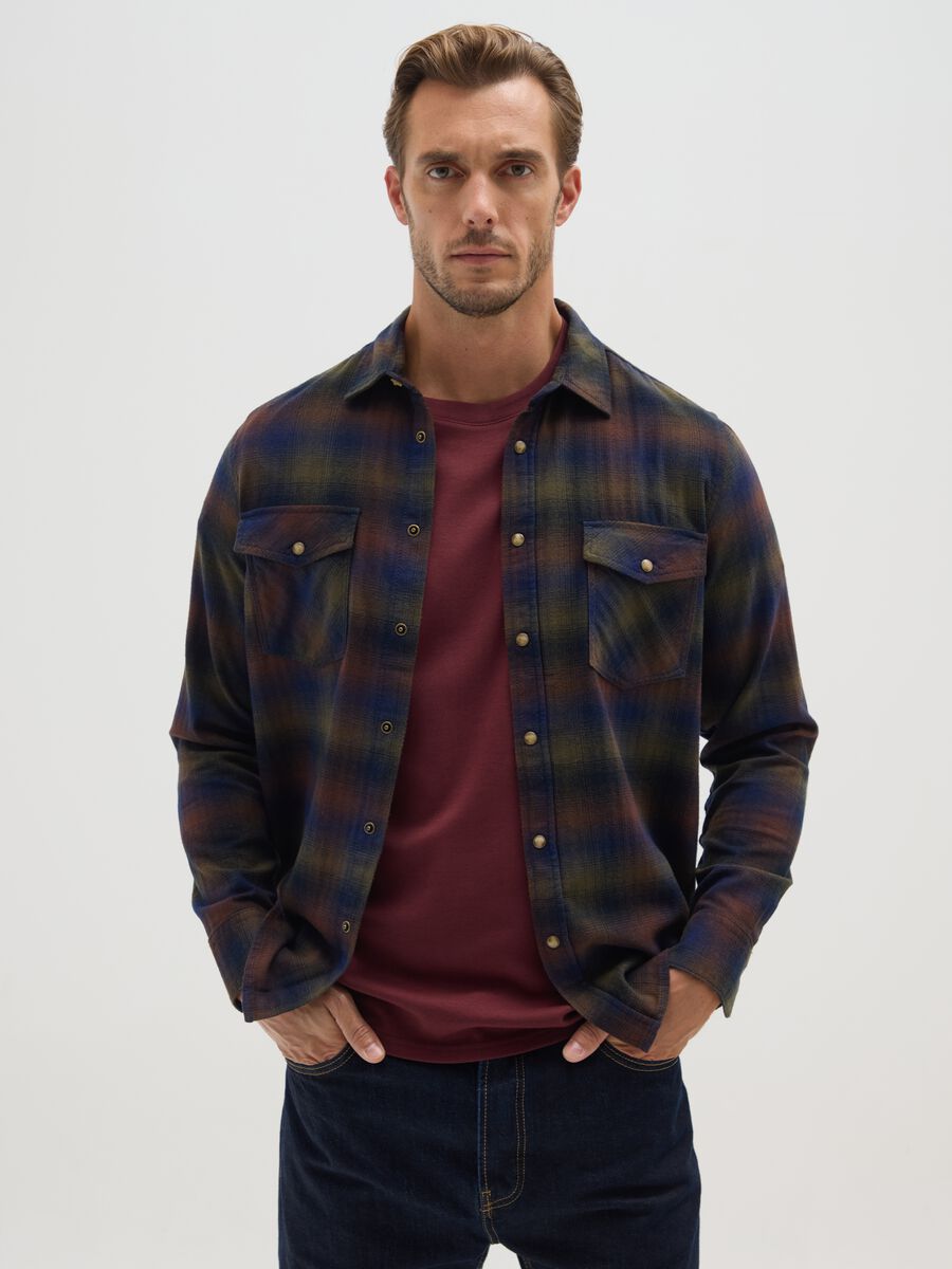 Multicolour pure cotton regular fit checked shirt_0
