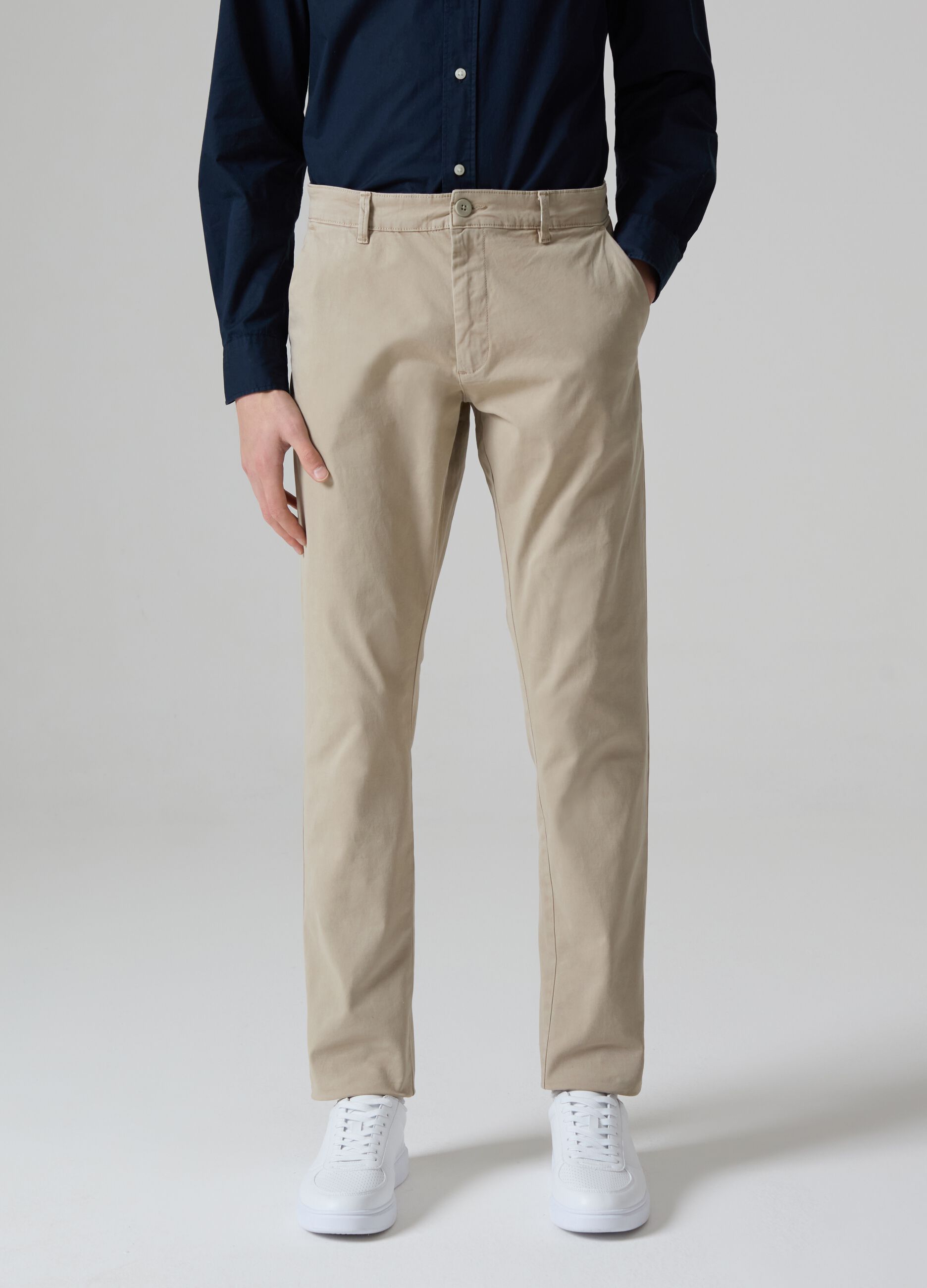 Pantalone chino slim fit in cotone stretch