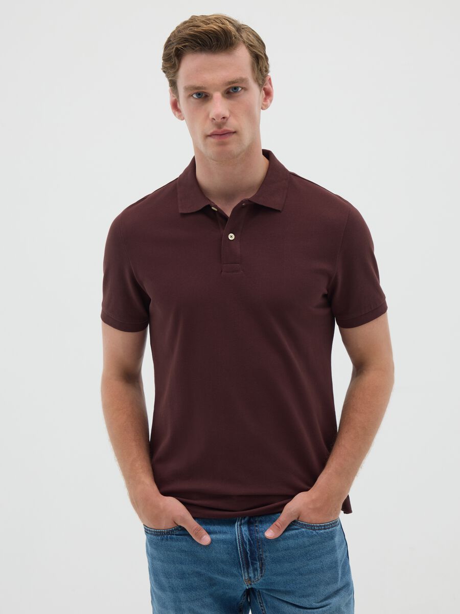 Polo da uomo in puro cotone marrone regular fit_0