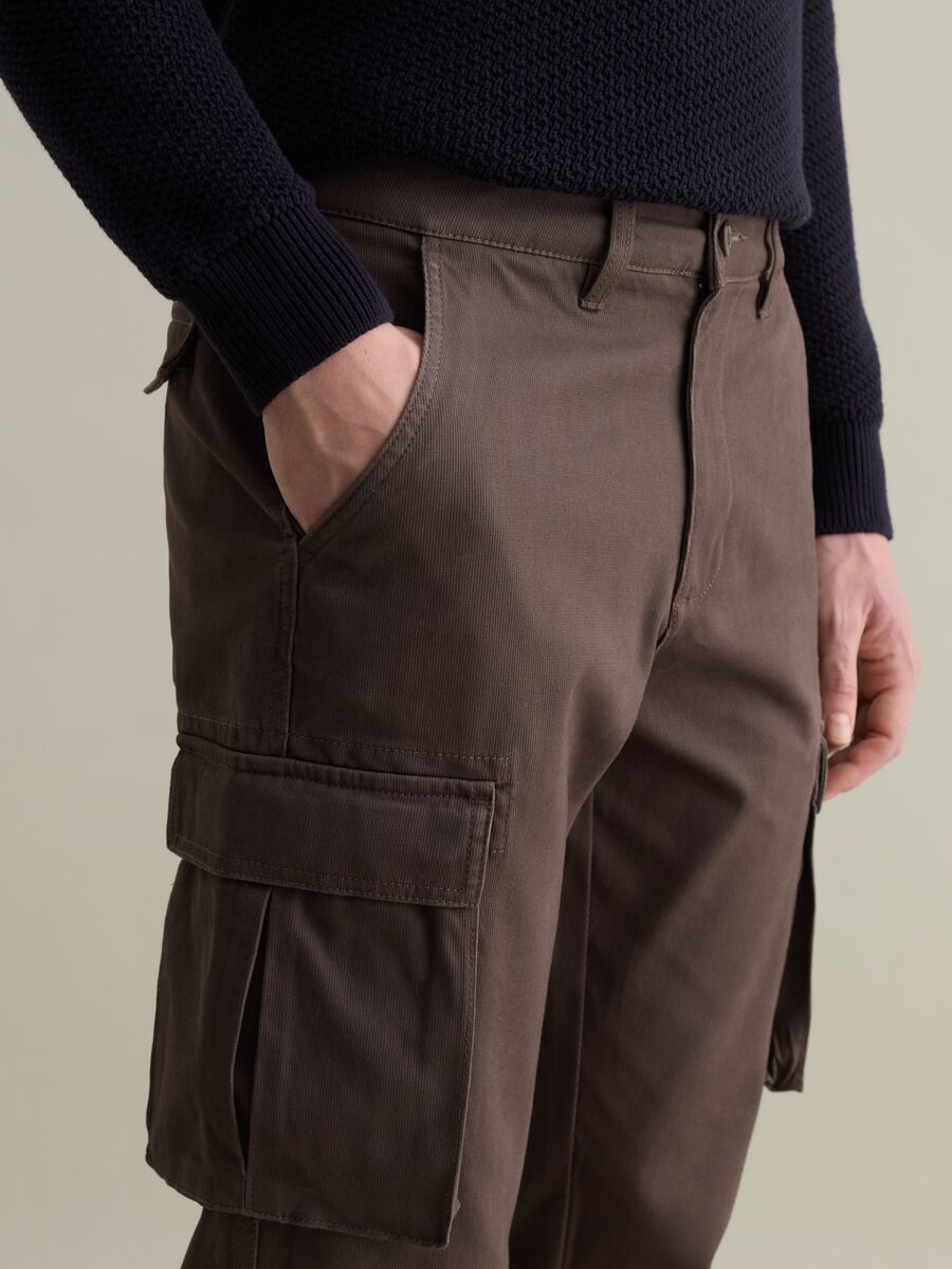 Cargo trousers in piquet_3