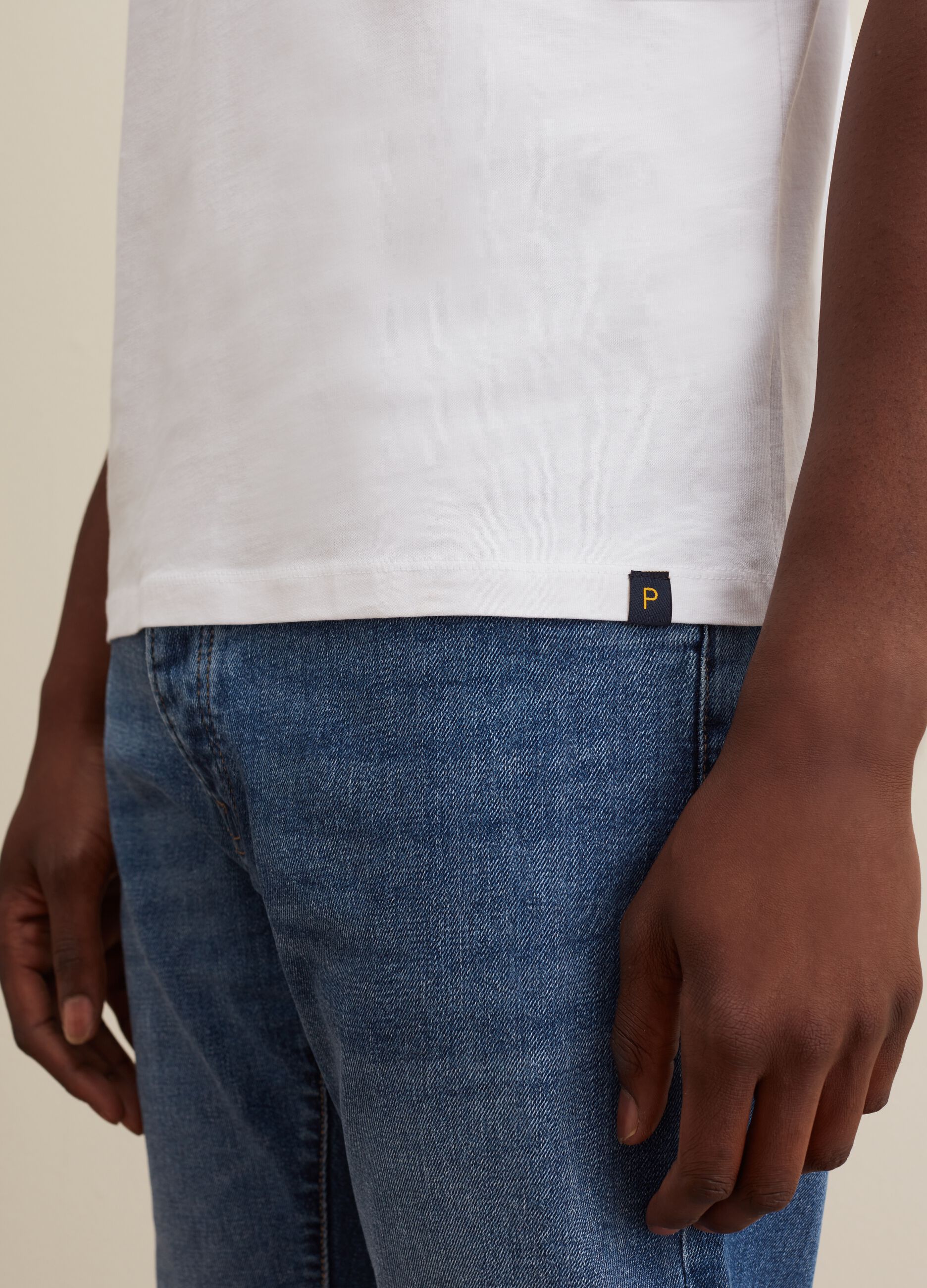 T-shirt in cotone Supima con scollo rotondo_3
