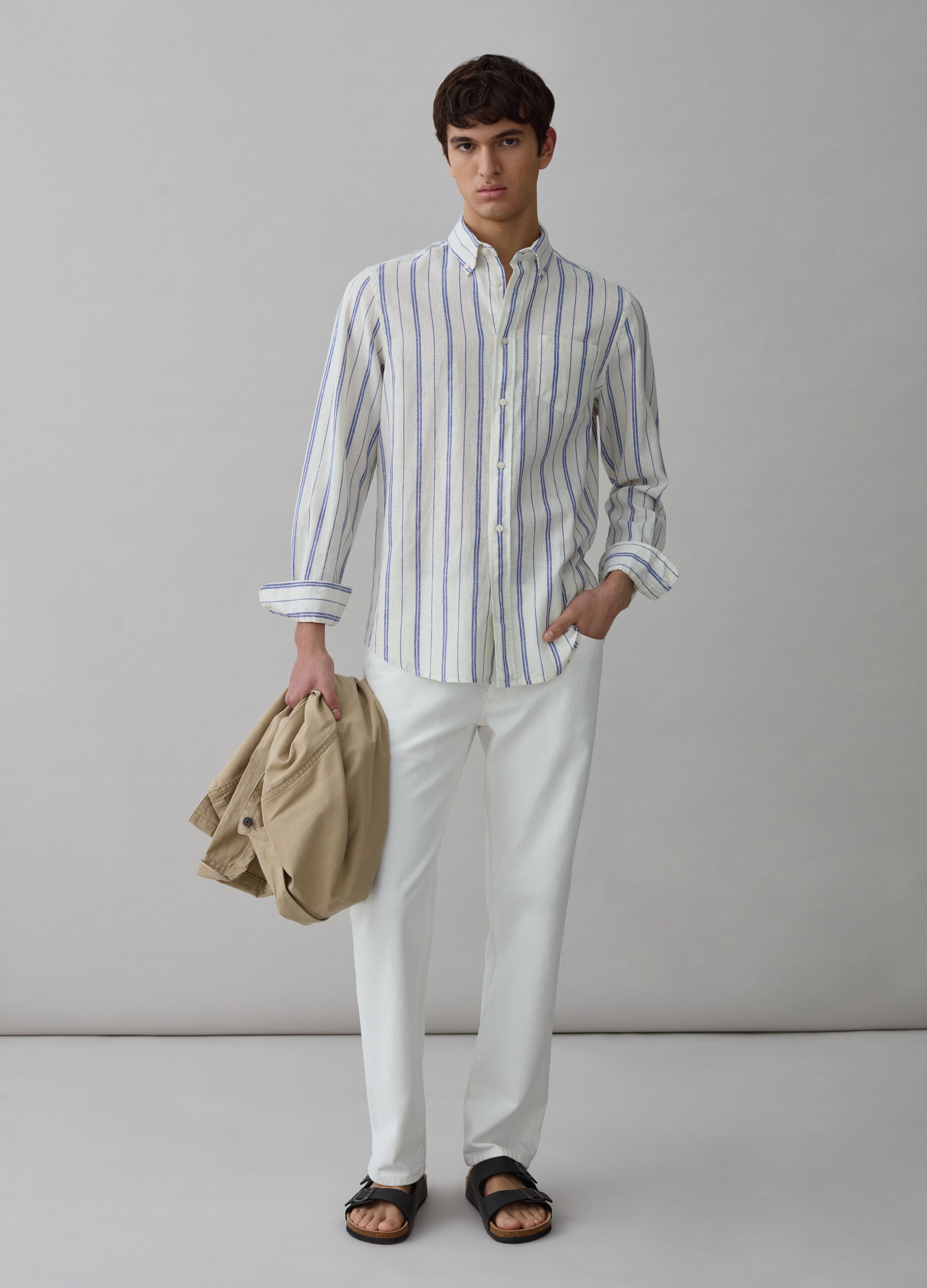 Regular-fit shirt in striped cotton and linen