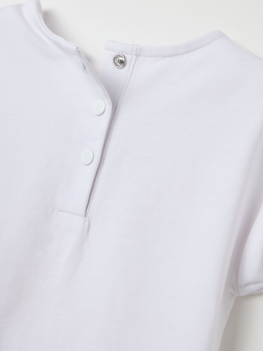 White T-shirt with print and diamanté application_3