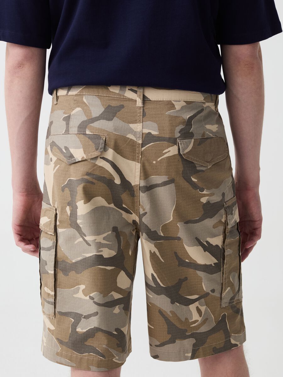 Camouflage cargo Bermuda shorts_2