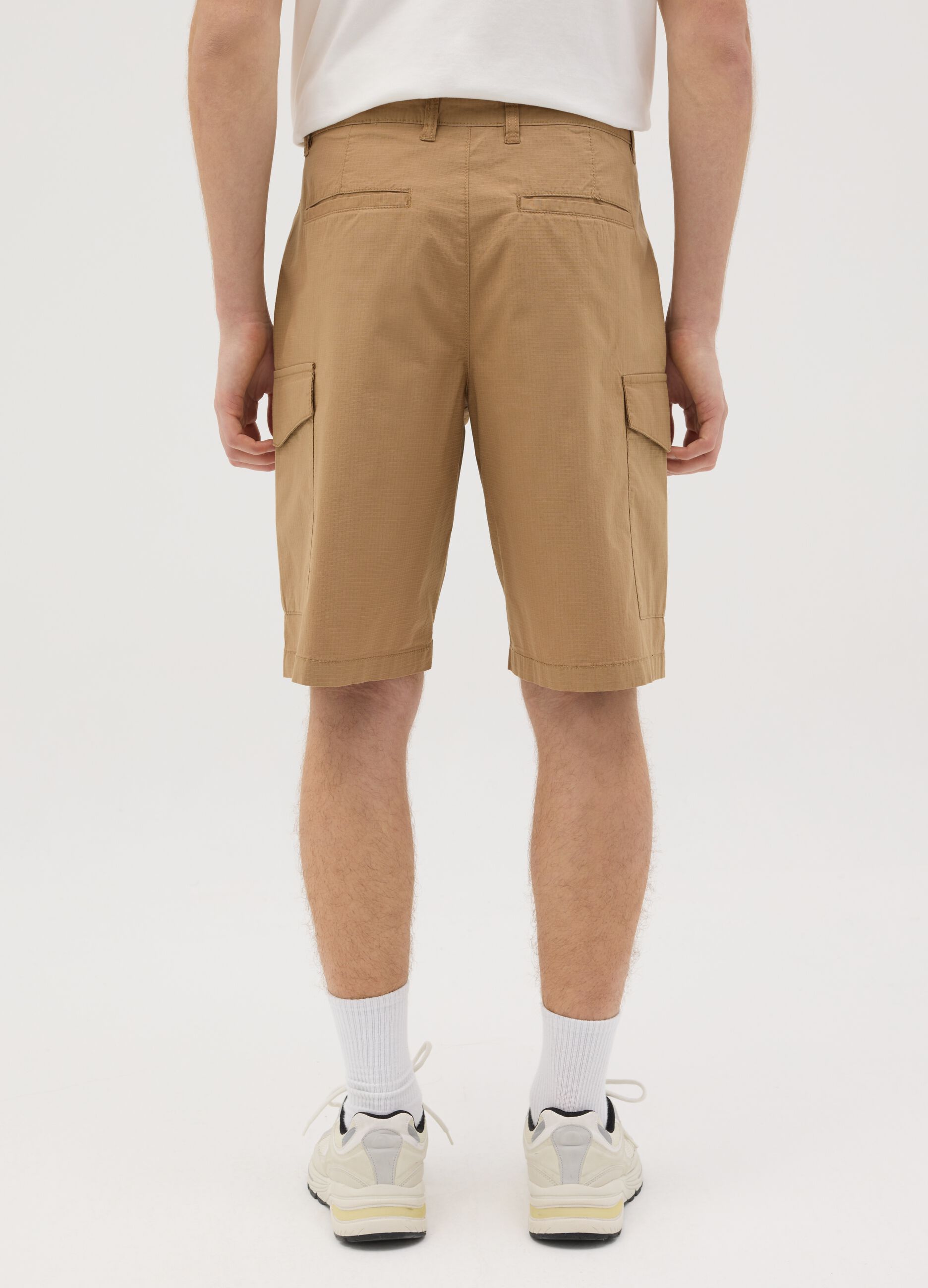 Short cargo da uomo in cotone elasticizzato beige regular fit