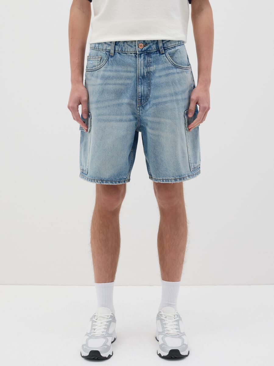 Cargo Bermuda shorts in light denim_1