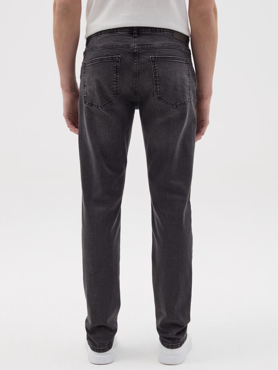 Slim-fit jeans with five pockets_2