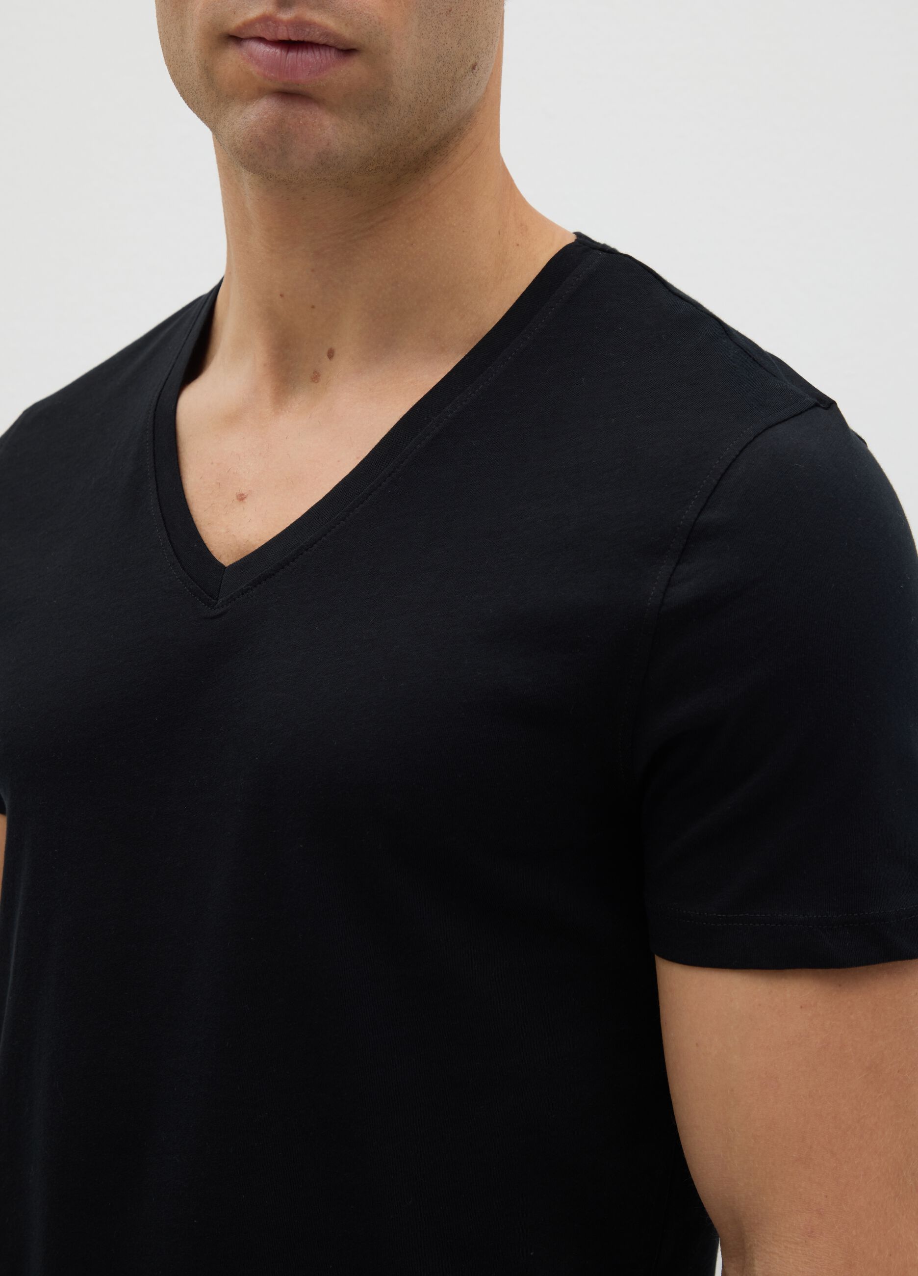 Men's T-shirt in pure black cotton regular fit