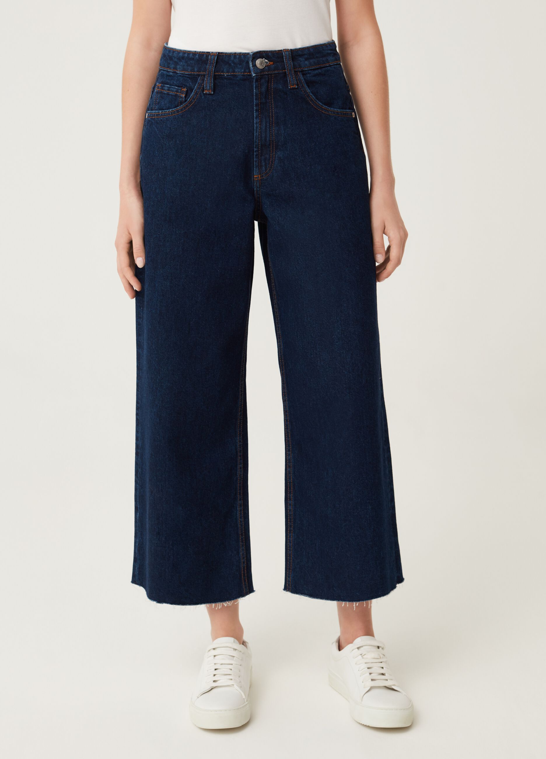 Jeans wide leg con orlo a vivo_1