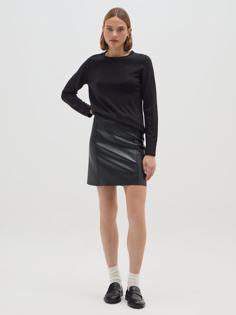 Maglione nero in puro acrilico_1