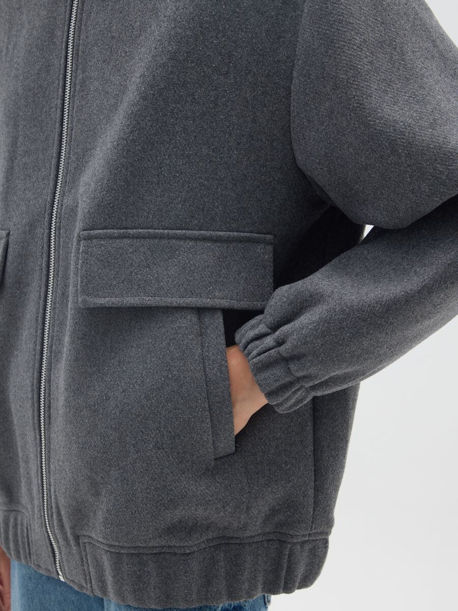 Grey zip-up jacket with oversized fit_3