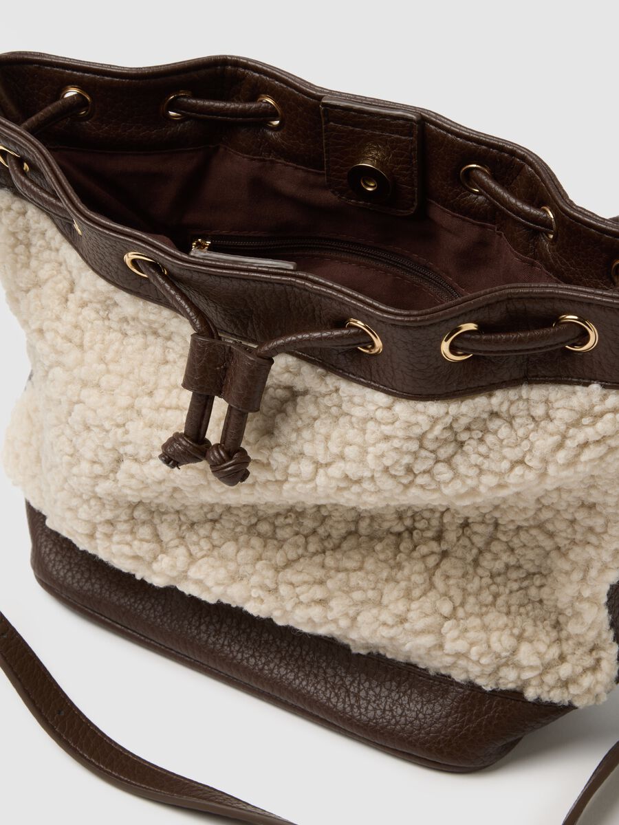 Beige bag with brown details_2