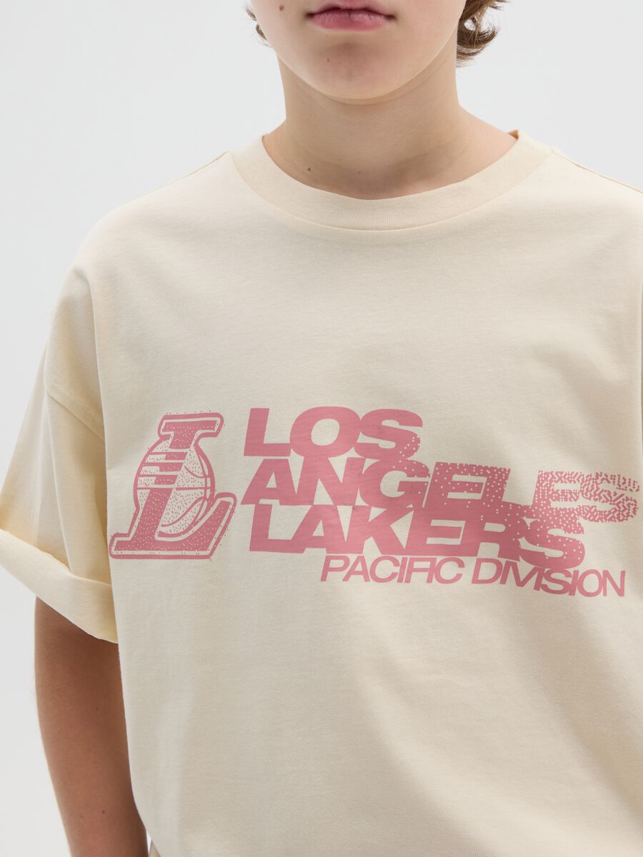 Children's beige pure cotton T-shirt regular fit with Los Angeles Lakers logo_2