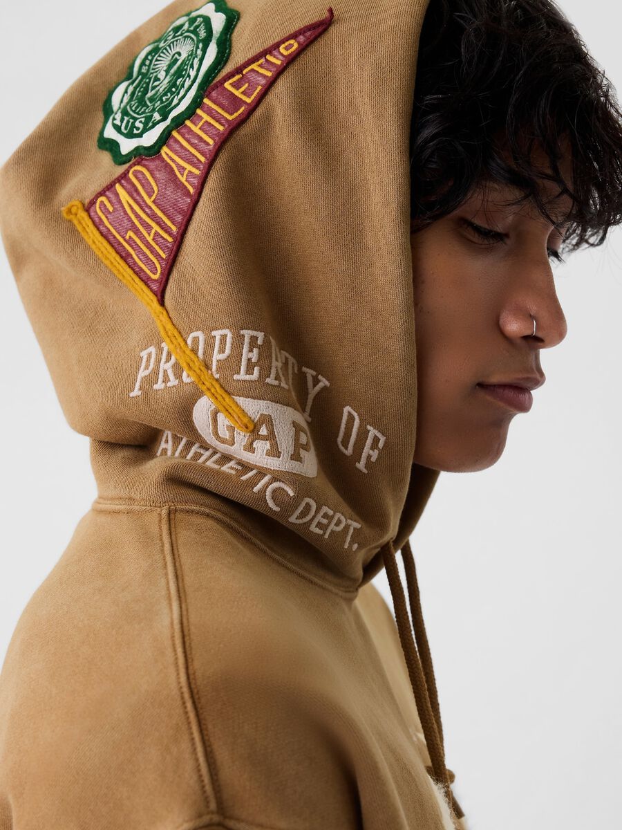 Felpa con cappuccio e patch logo_3