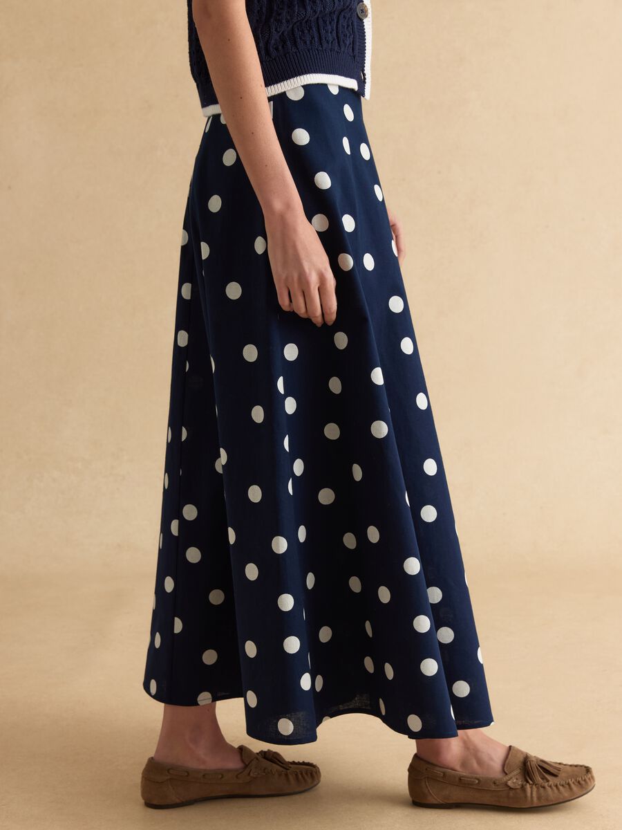 Long blue skirt with white polka dots in cotton and linen blend_3