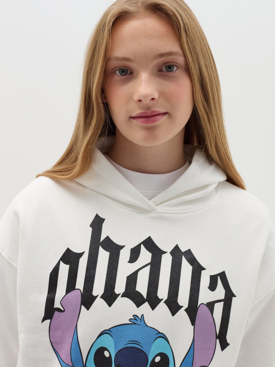 Sweatshirt with hood and Stitch "Ohana" print_2