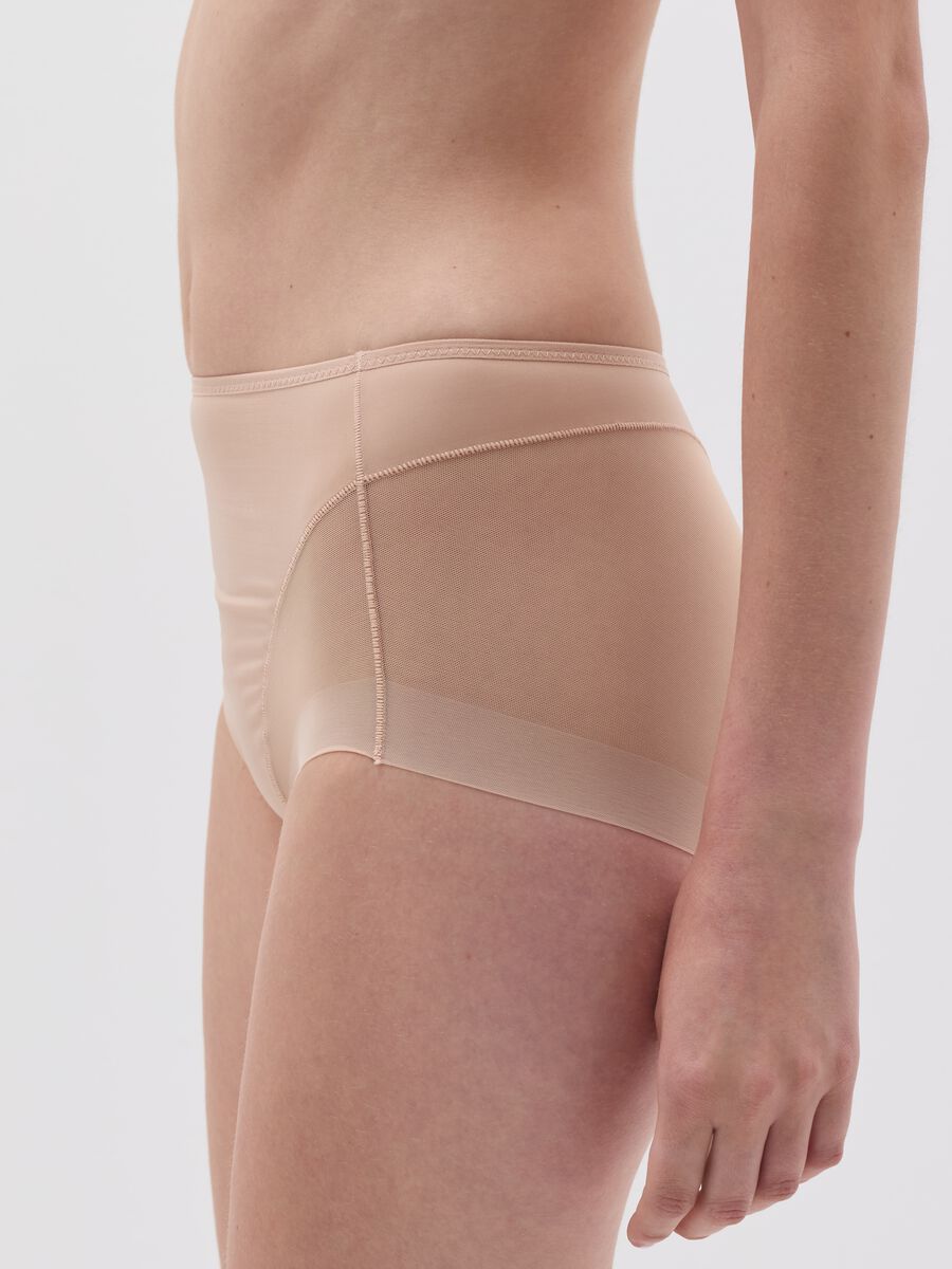 Invisible high-rise French knickers_3