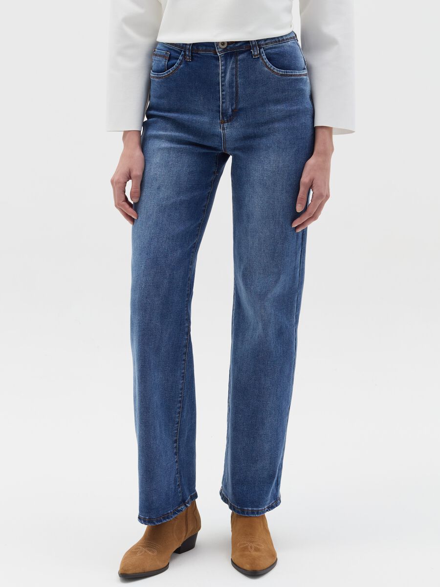 Straight-fit stretch jeans_1