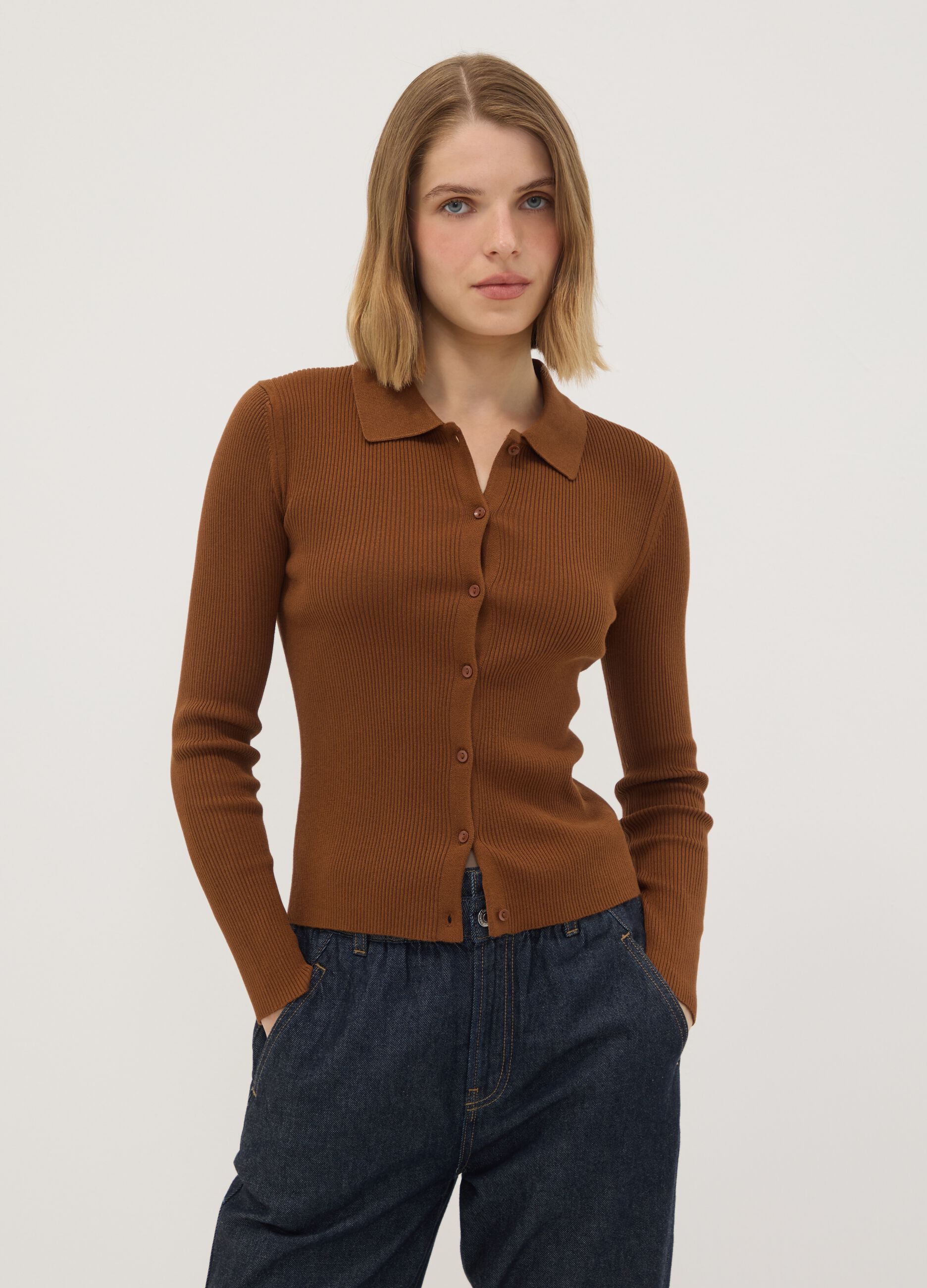 Brown fitted ribbed viscose-blend cardigan with polo collar