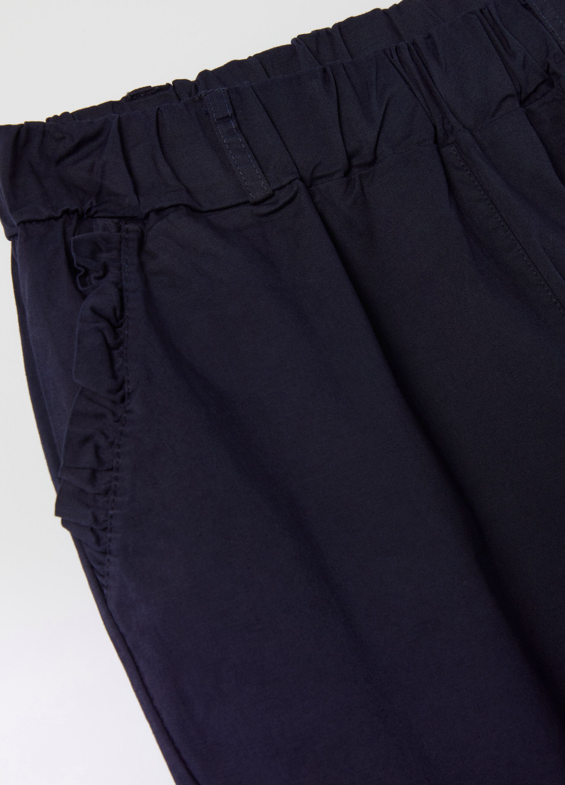 Stretch cotton trousers with drawstring
