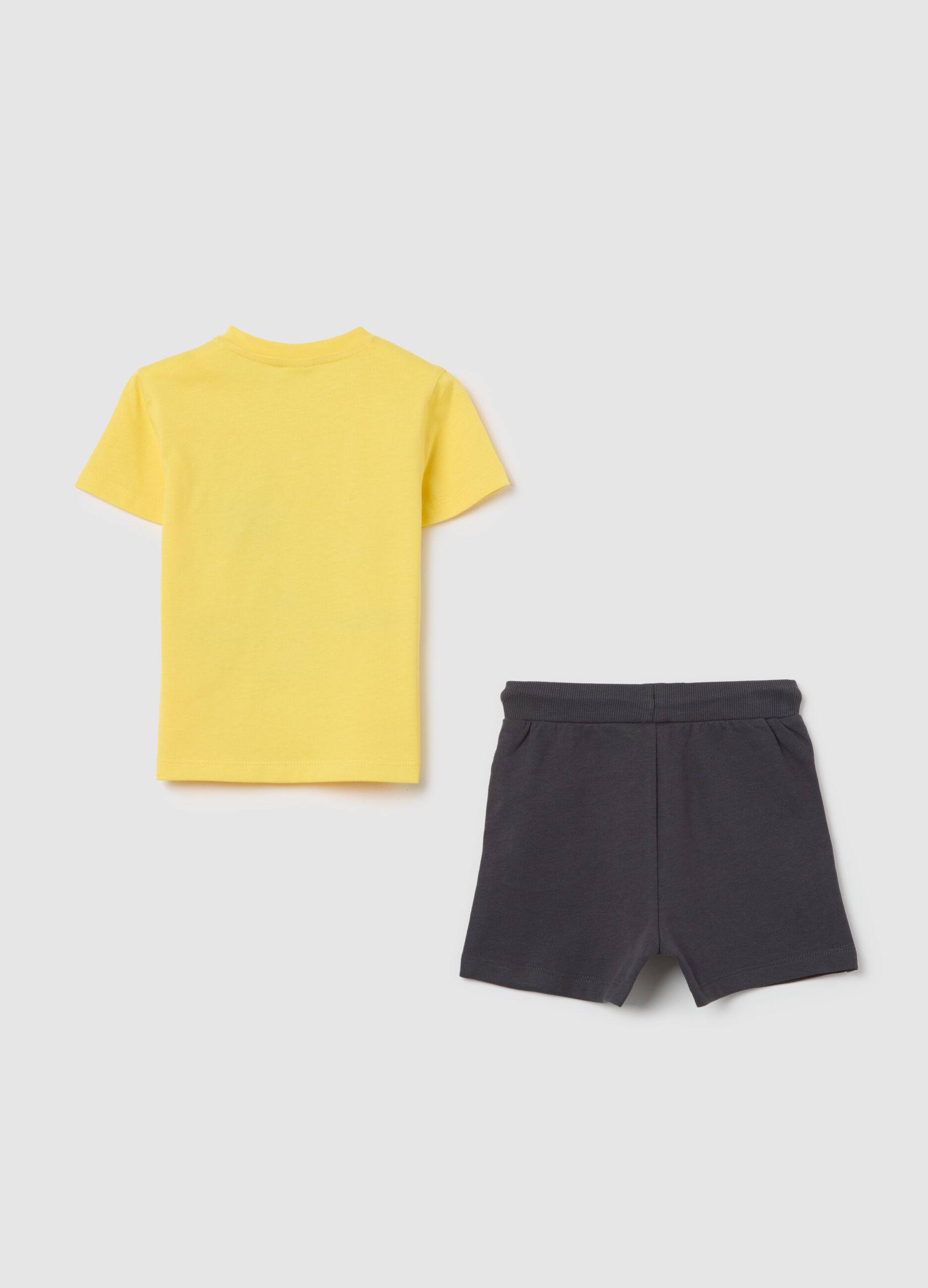 Completo Disney top giallo e pantaloni corti blu