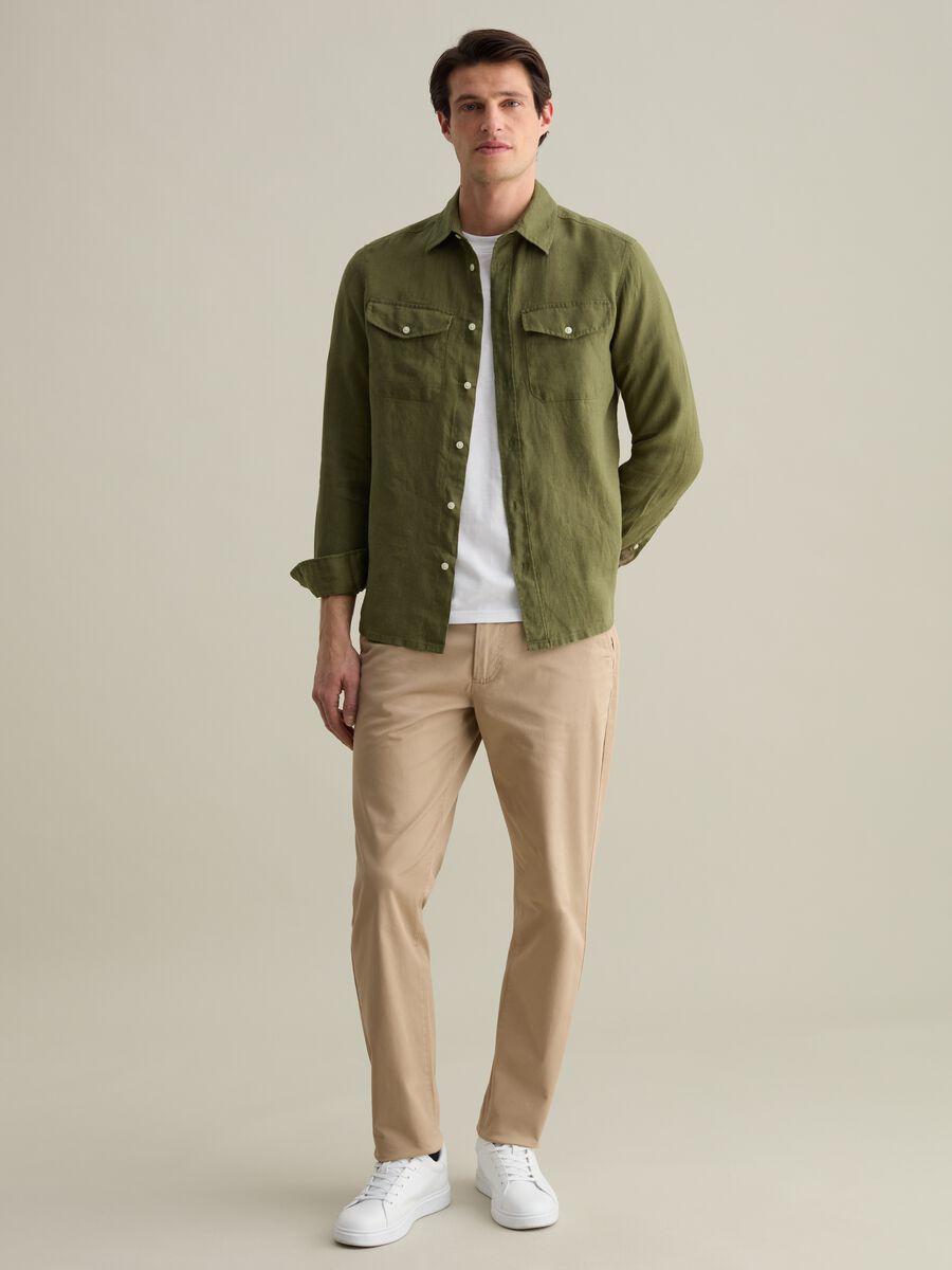 Regular-fit shirt in linen with pockets_1